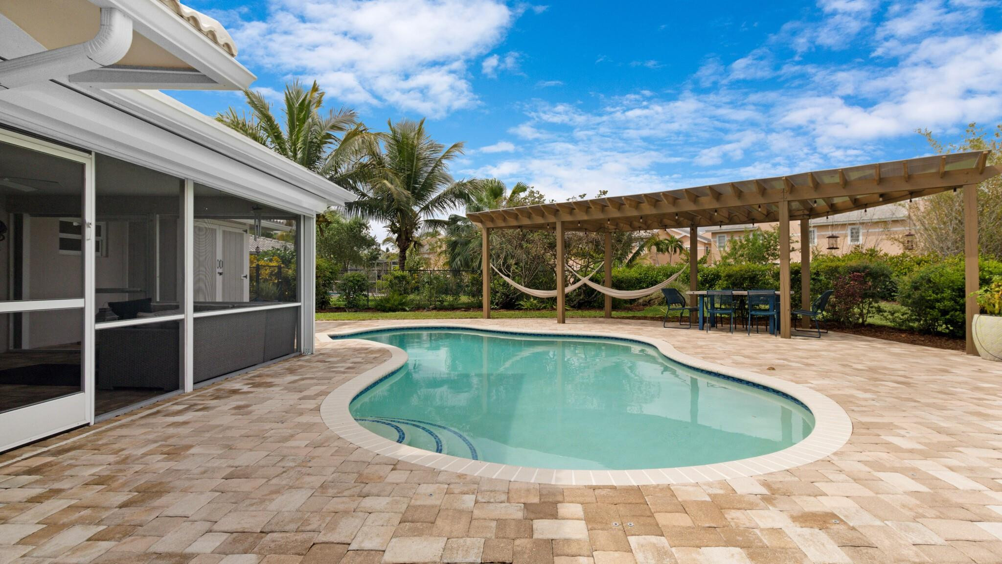 10405 NW 39th Mnr