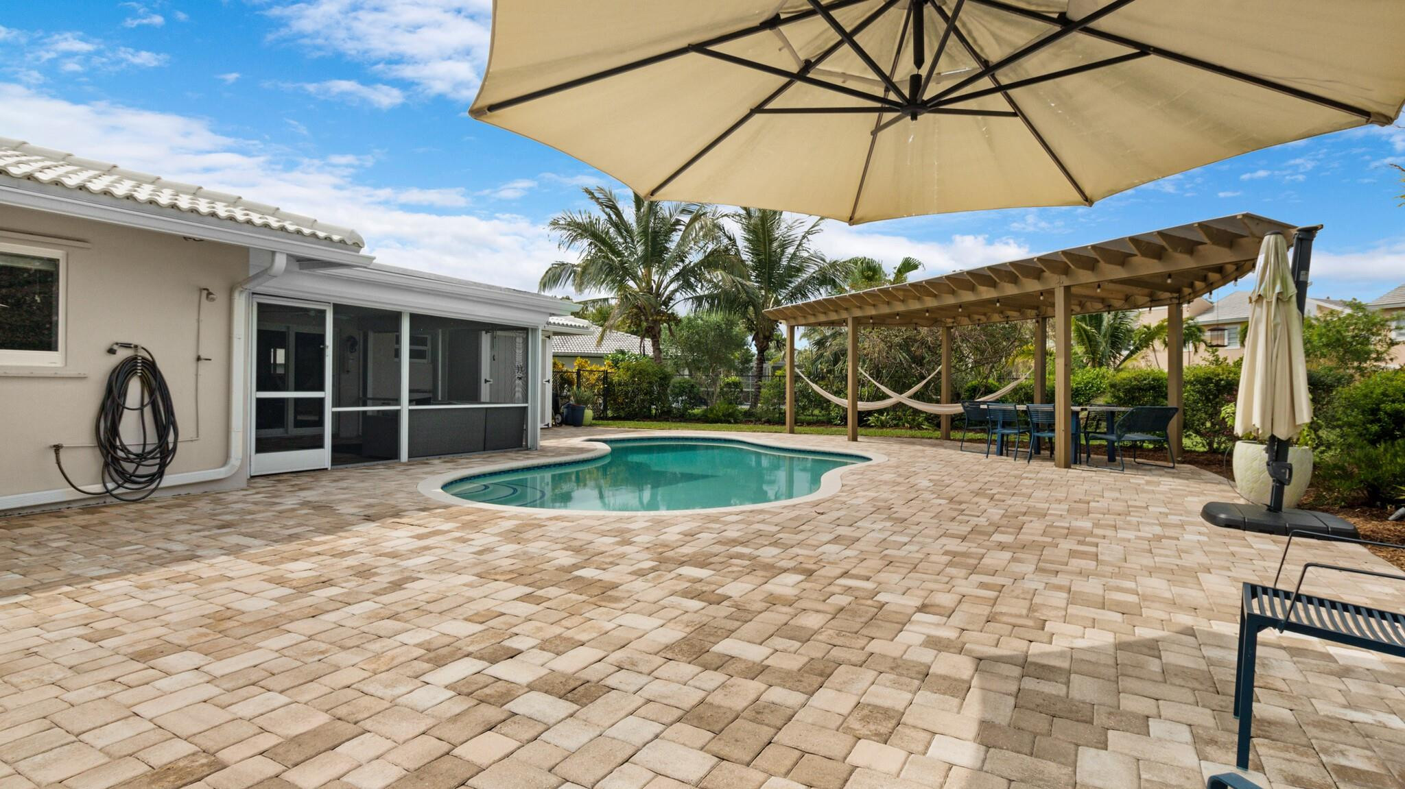 10405 NW 39th Mnr