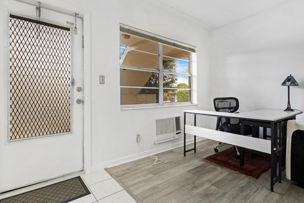 2124 NE 56th Court 102