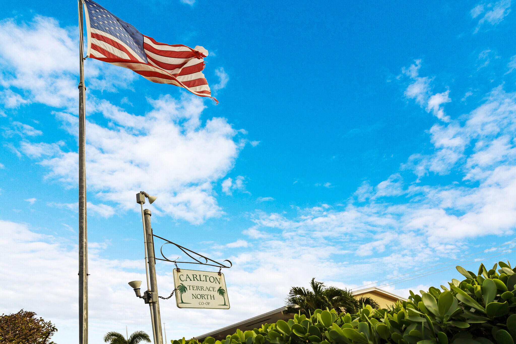 2124 NE 56th Court 102