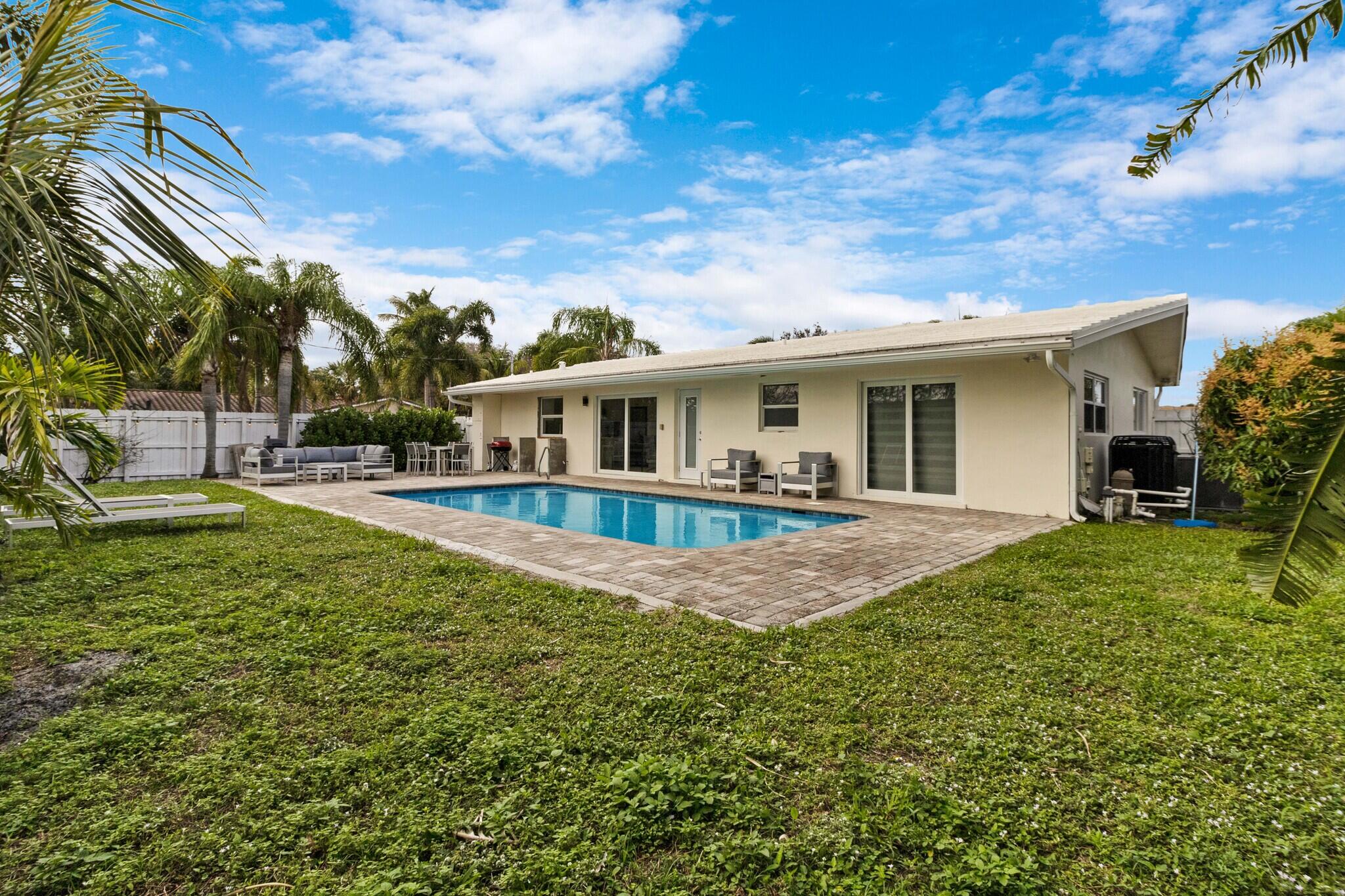 2182 NE 59th Court