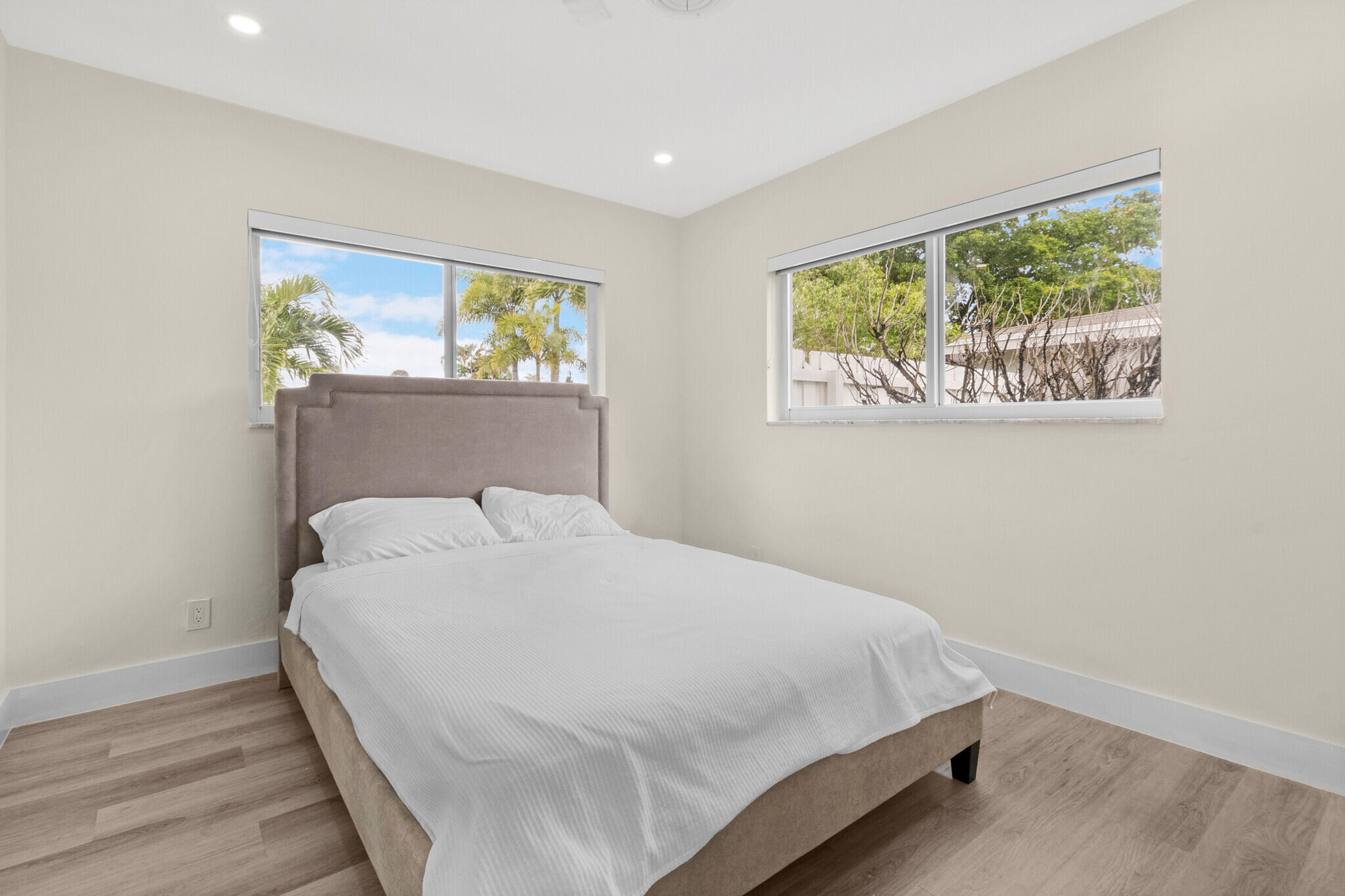 2182 NE 59th Court