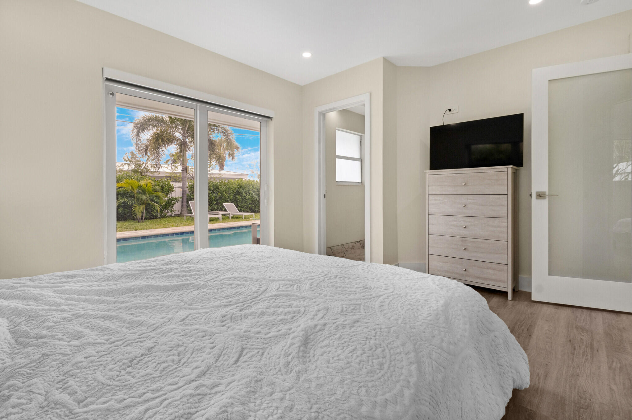 2182 NE 59th Court