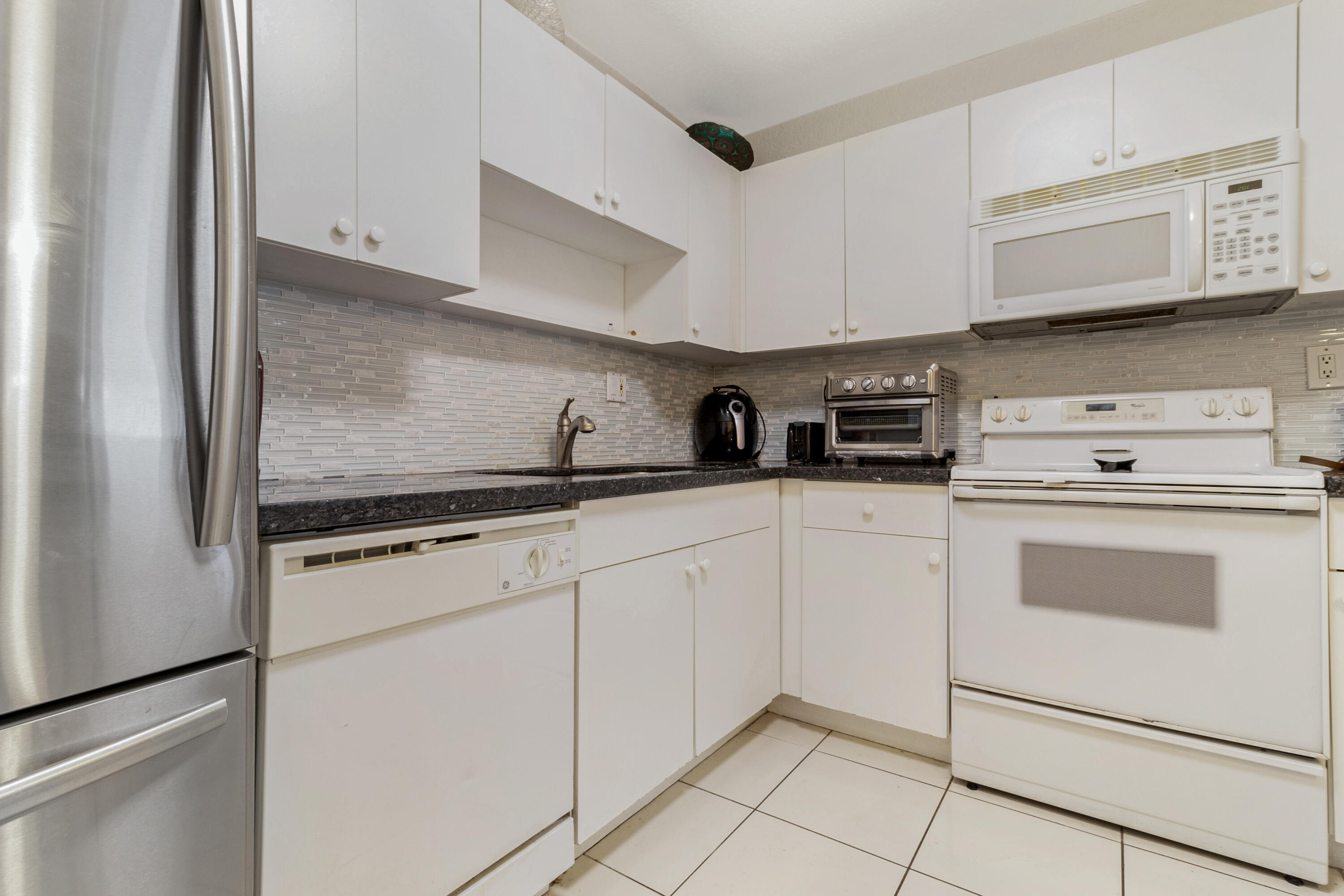 760 SE 2nd Avenue H106