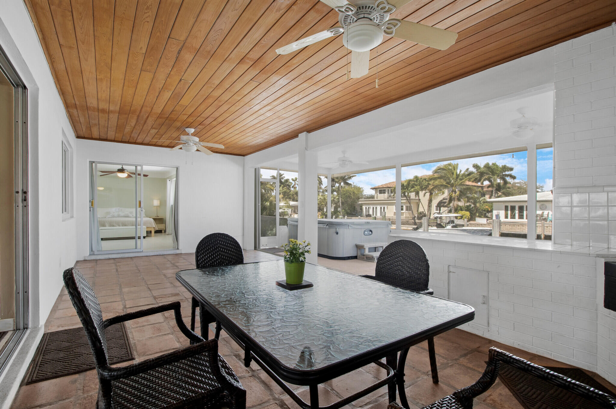 2537 SE 10th Court