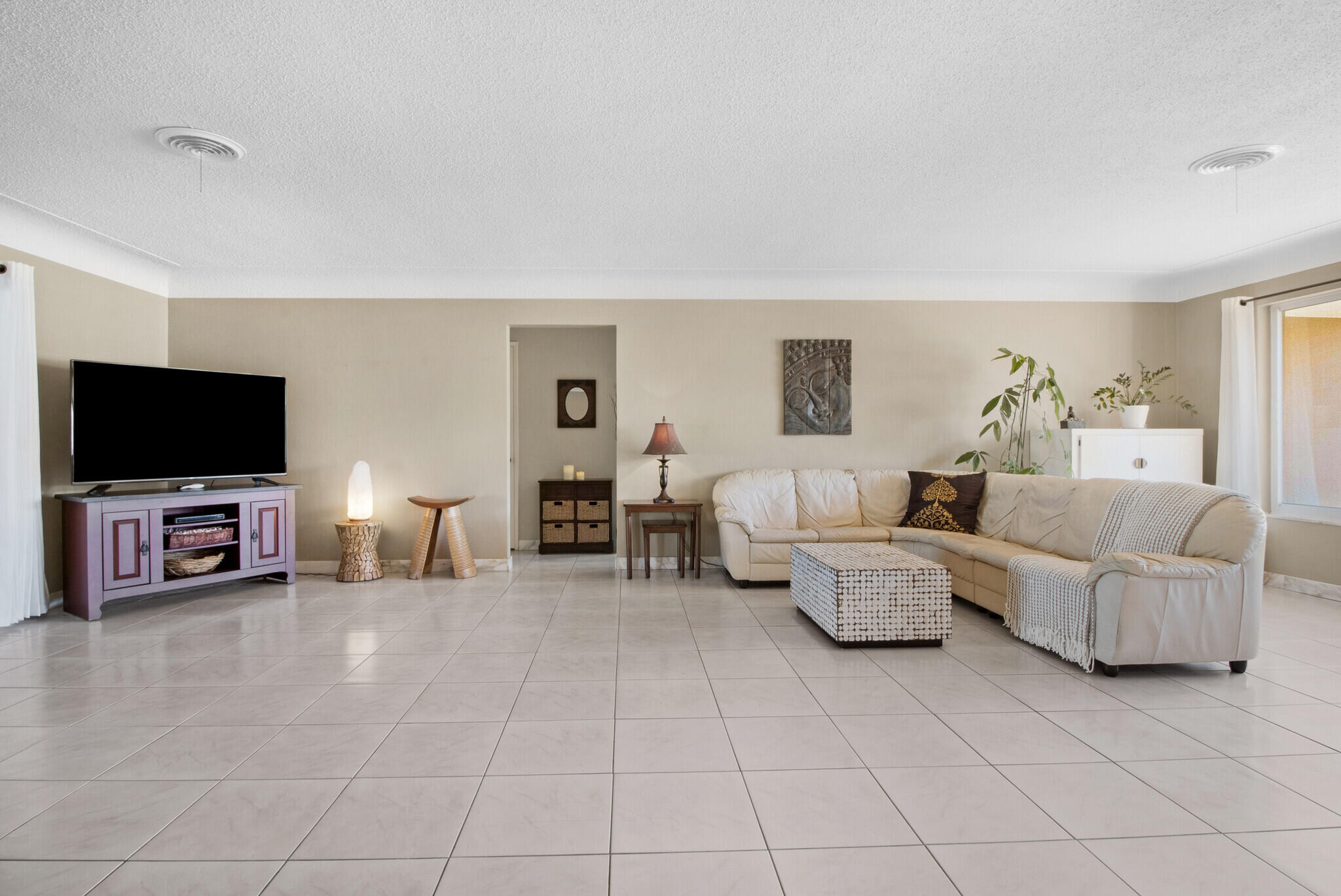 2537 SE 10th Court