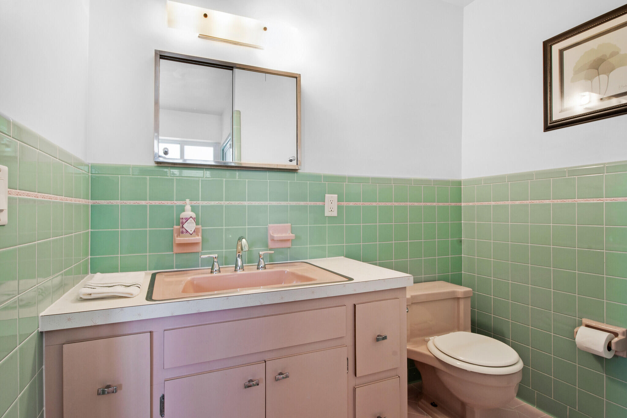 2537 SE 10th Court