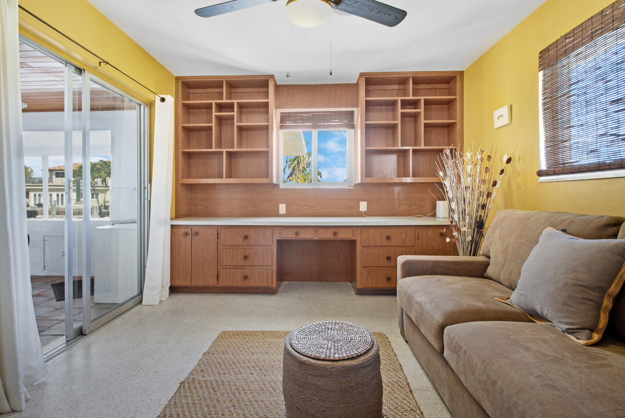 2537 SE 10th Court
