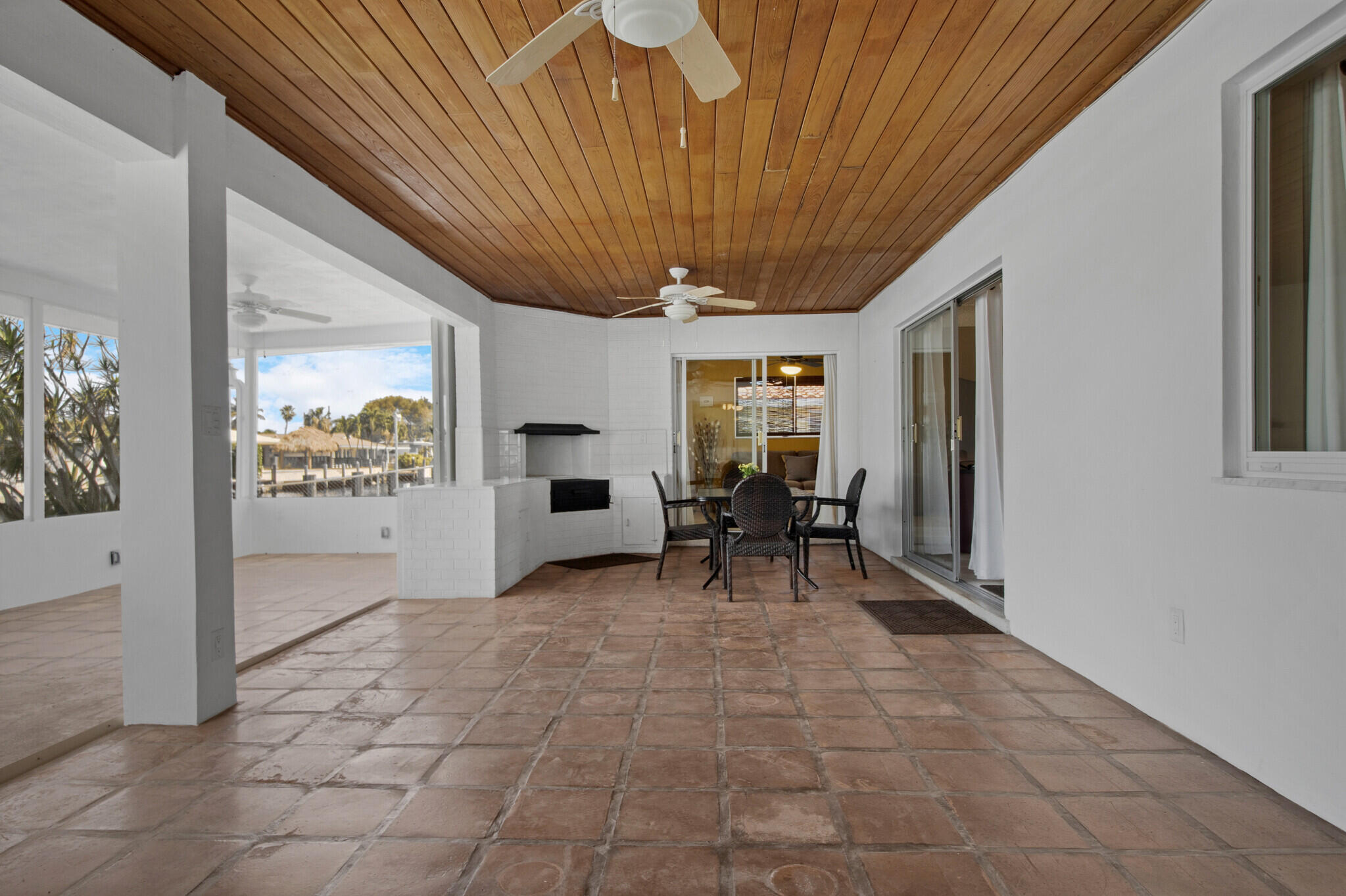 2537 SE 10th Court