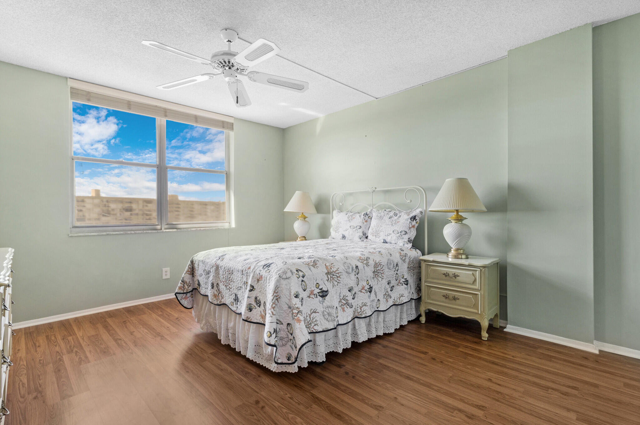 777 S Federal Highway Rp 907