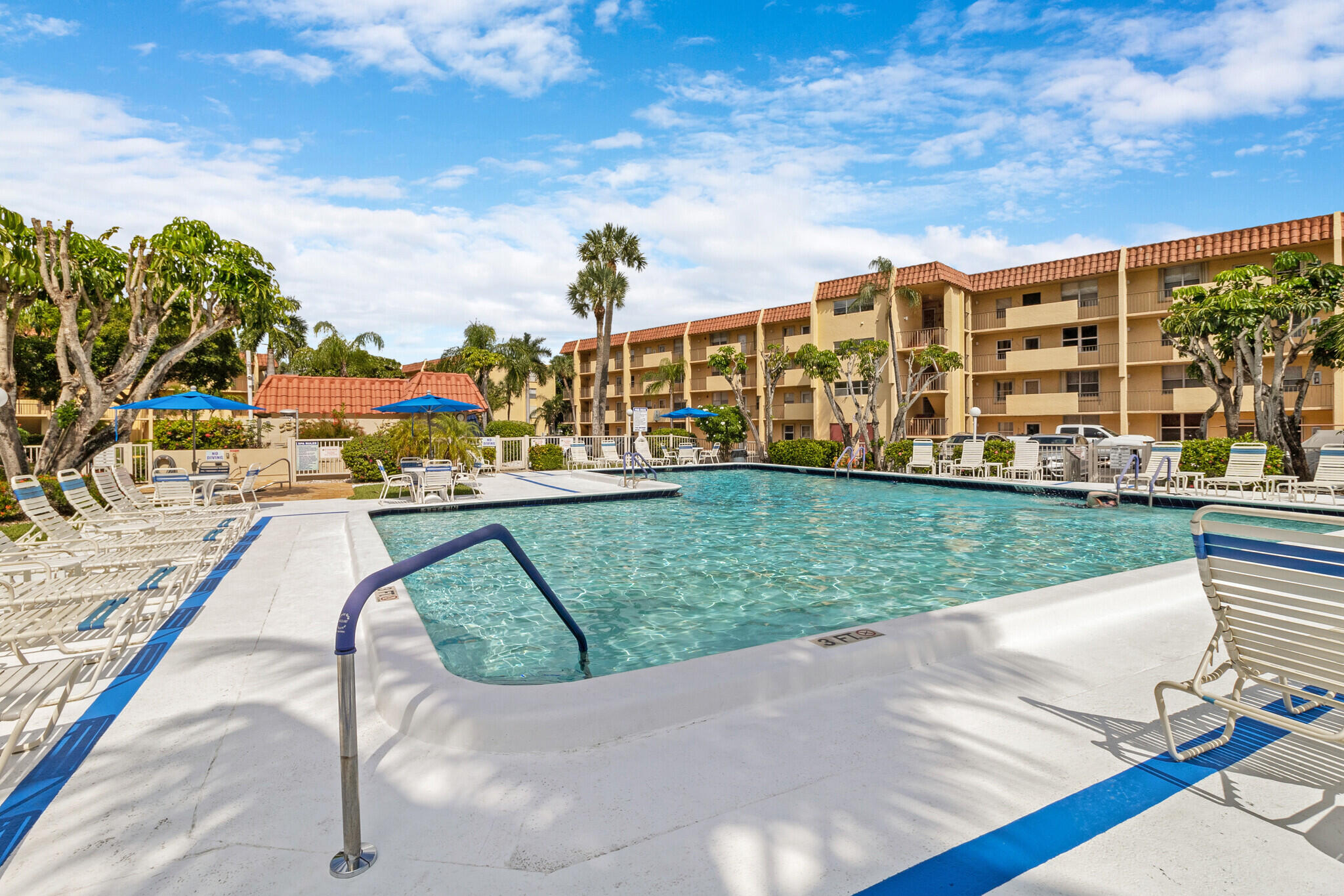 777 S Federal Highway Rp 907