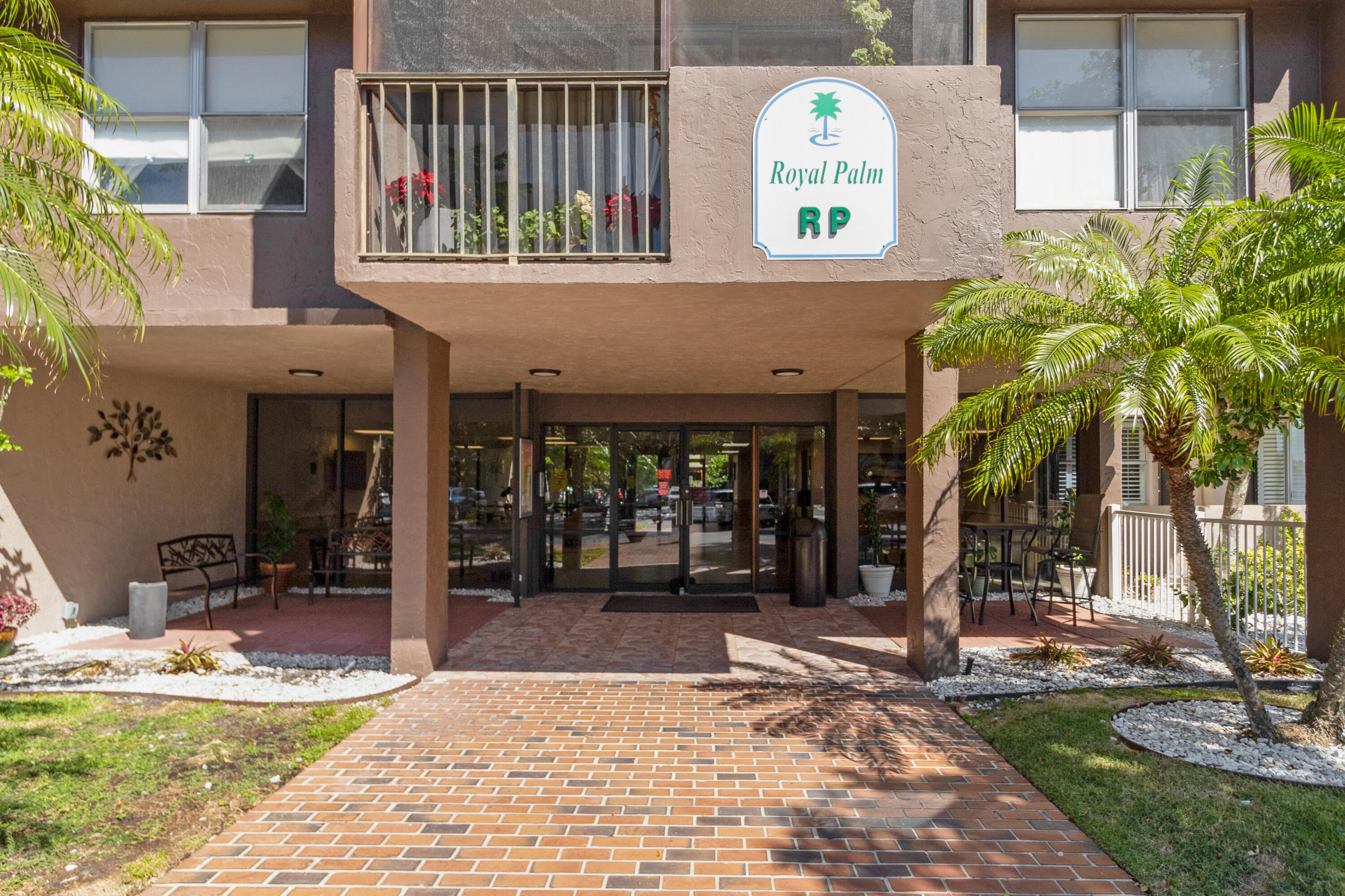 777 S Federal Highway Rp 907