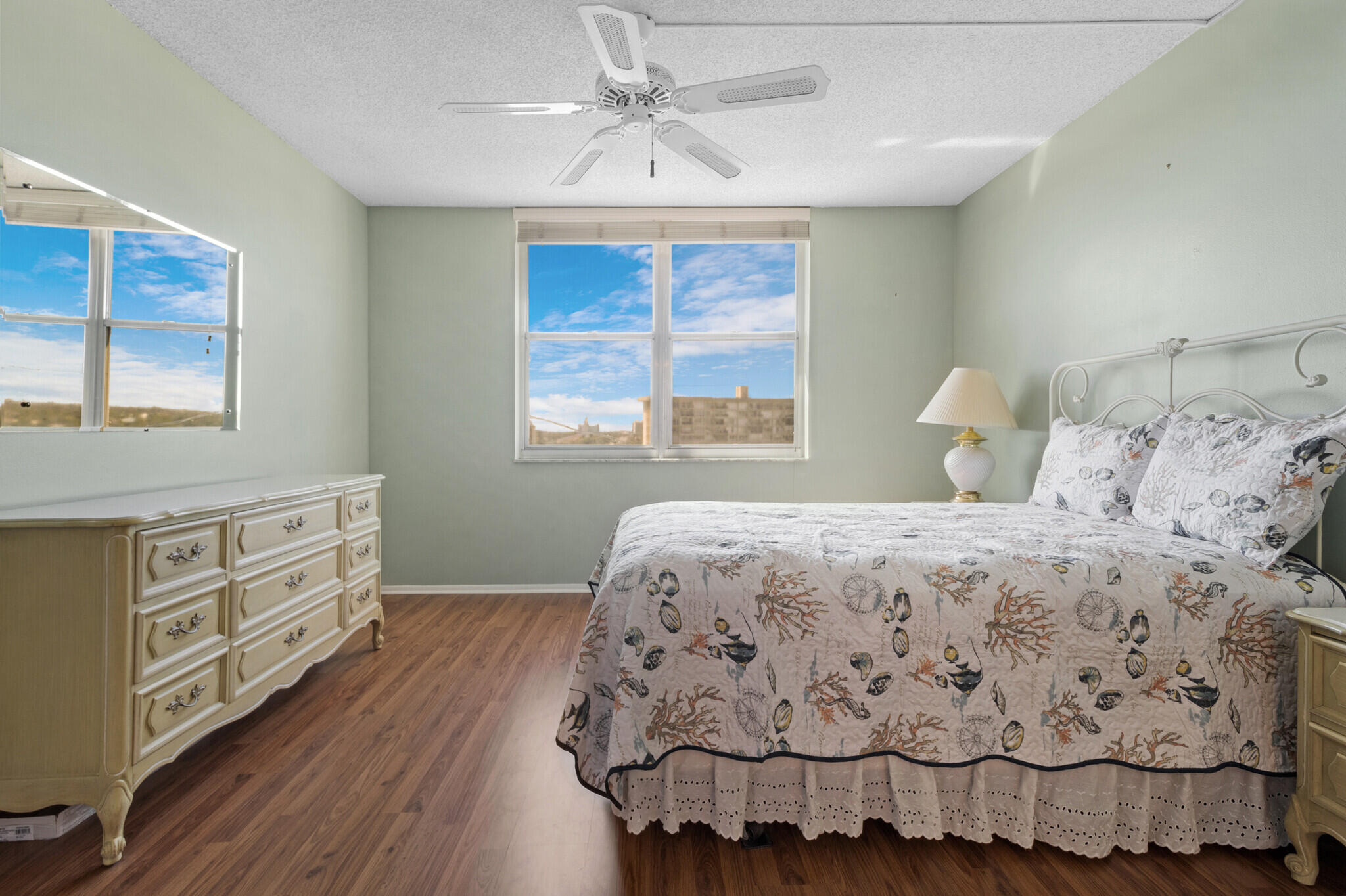 777 S Federal Highway Rp 907