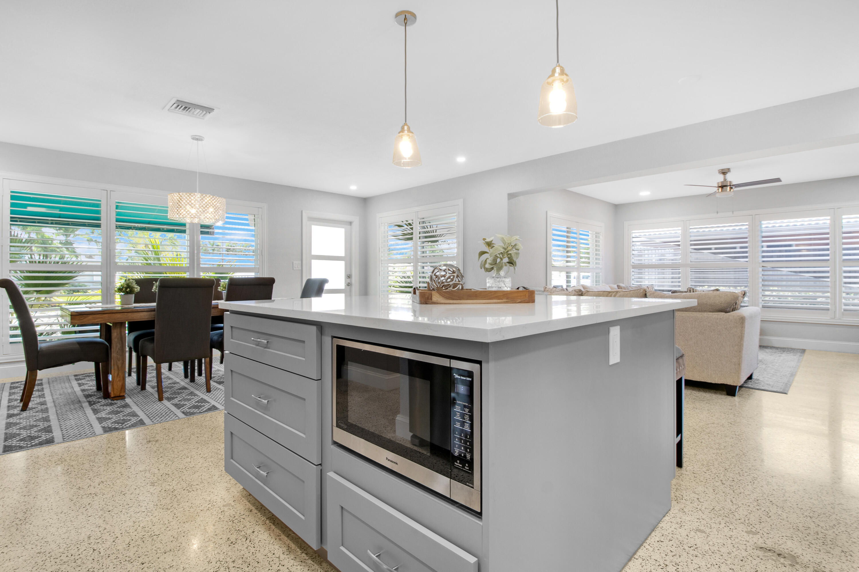 2041 NE 60th Street
