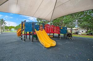 2041 NE 60th Street