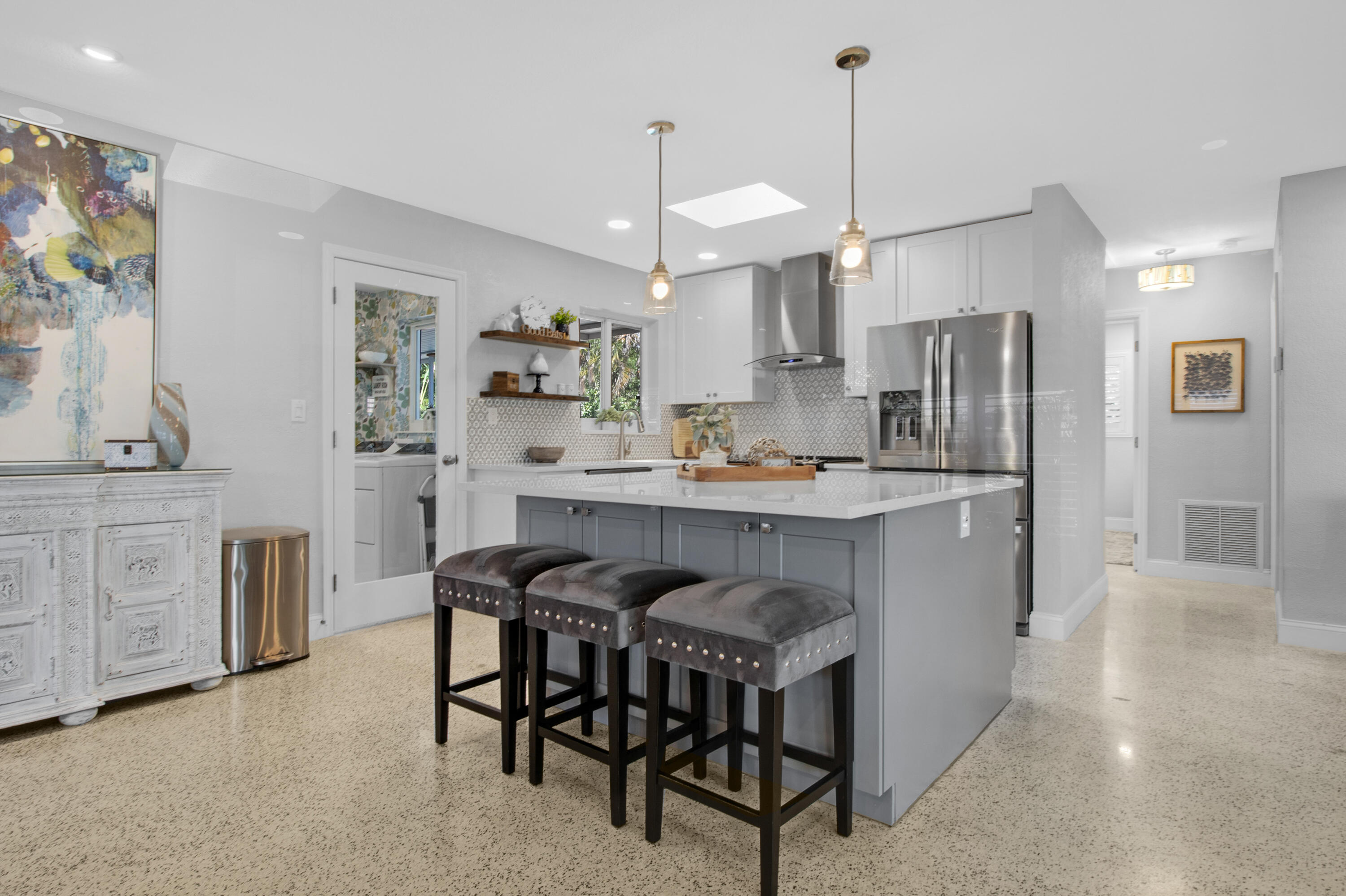 2041 NE 60th Street