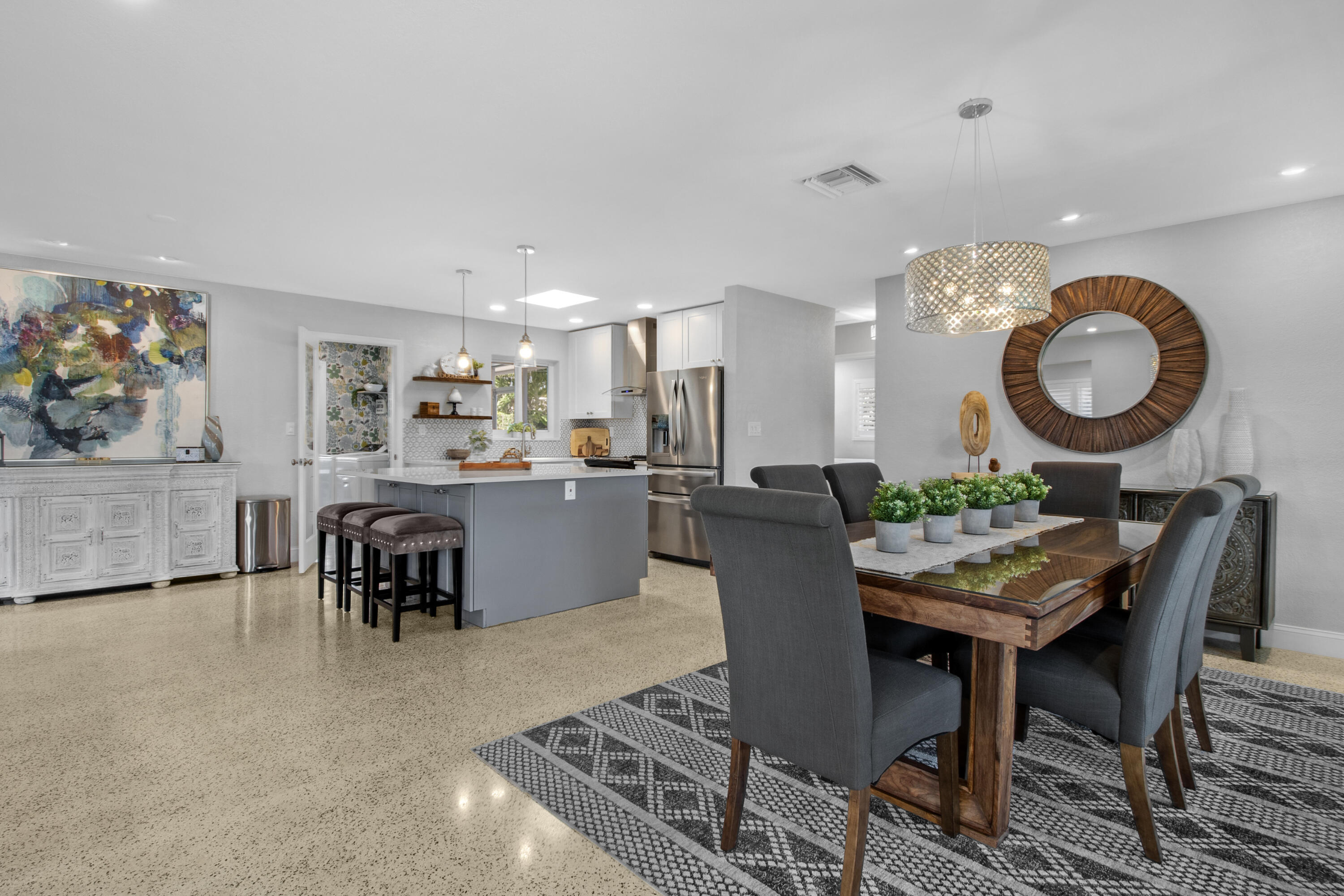 2041 NE 60th Street