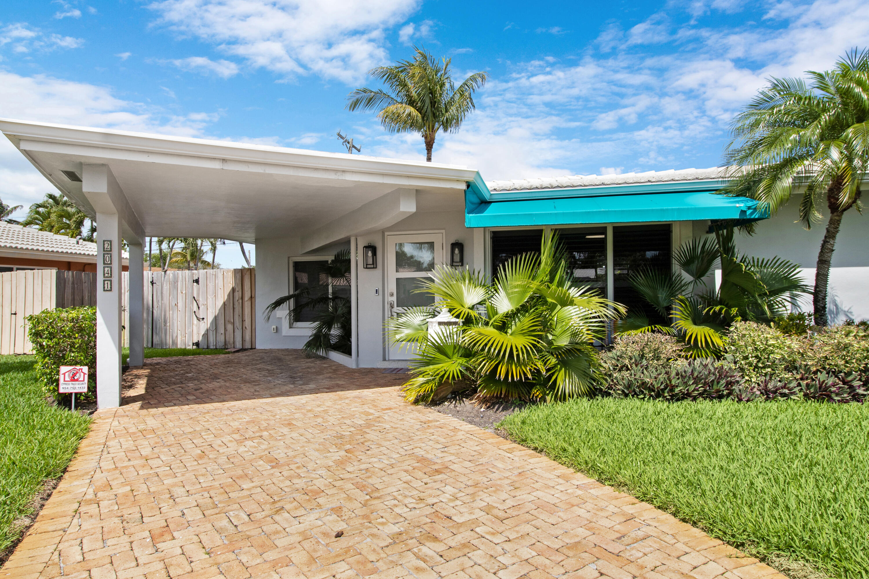 2041 NE 60th Street