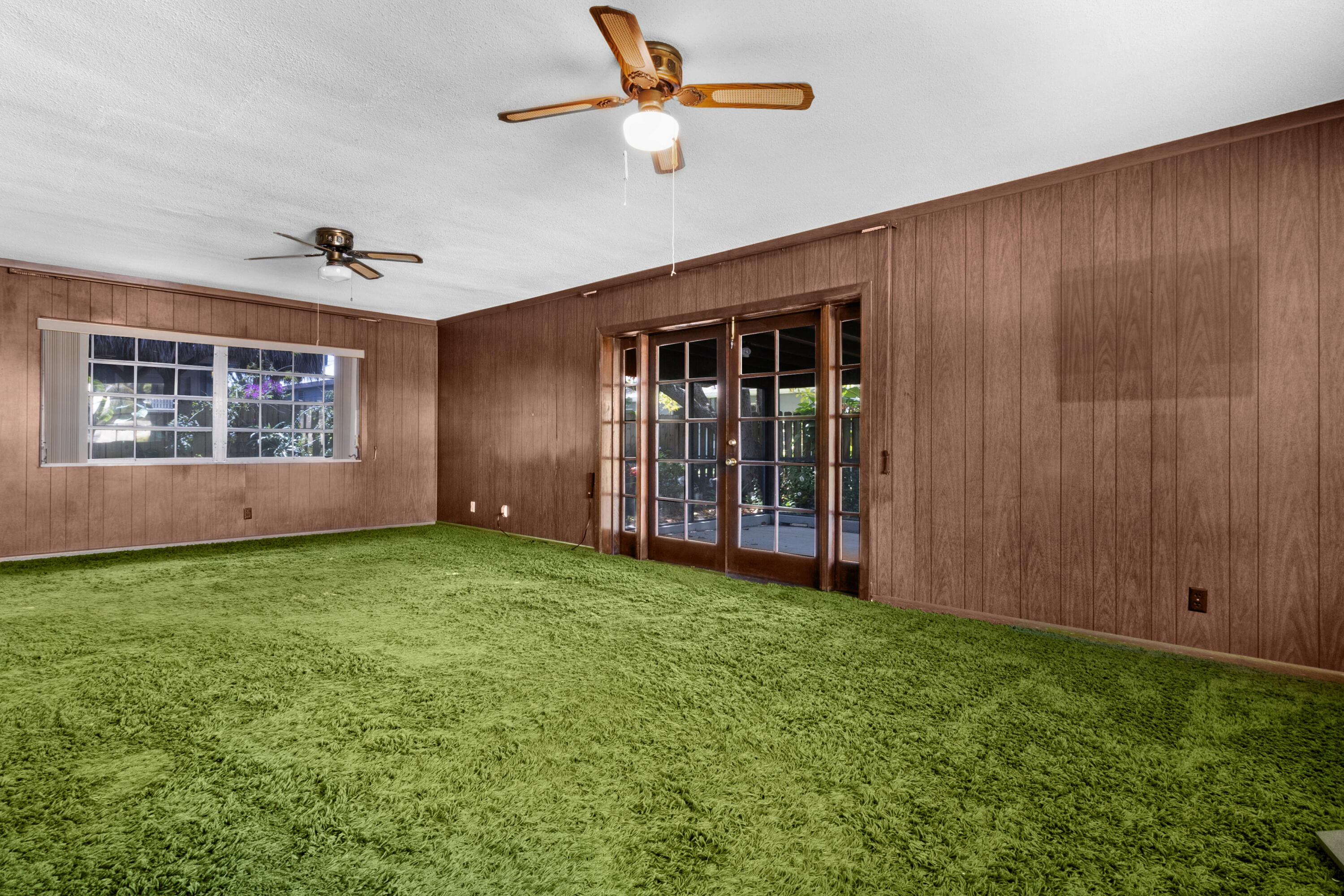 914 NE 8th Court
