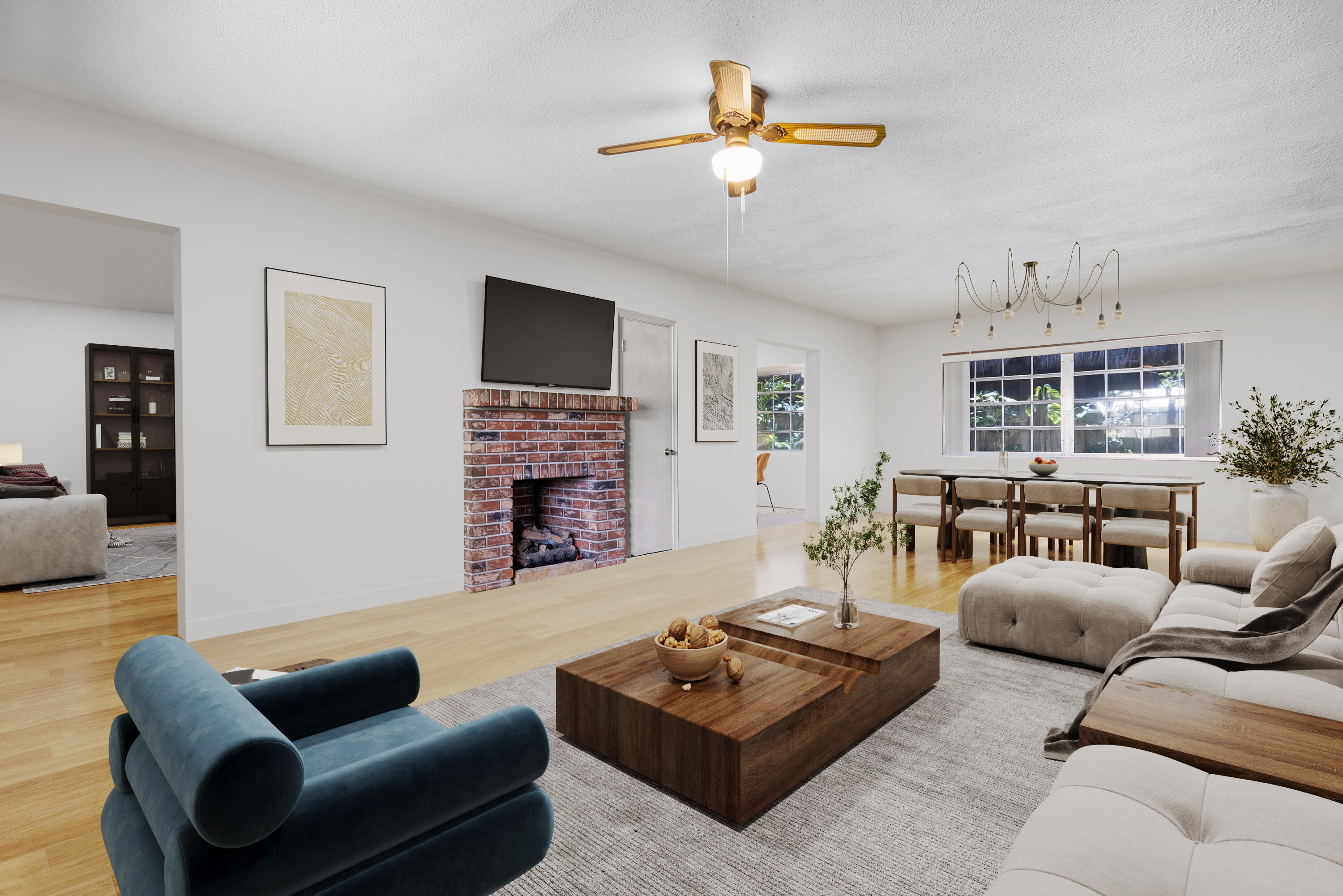 914 NE 8th Court