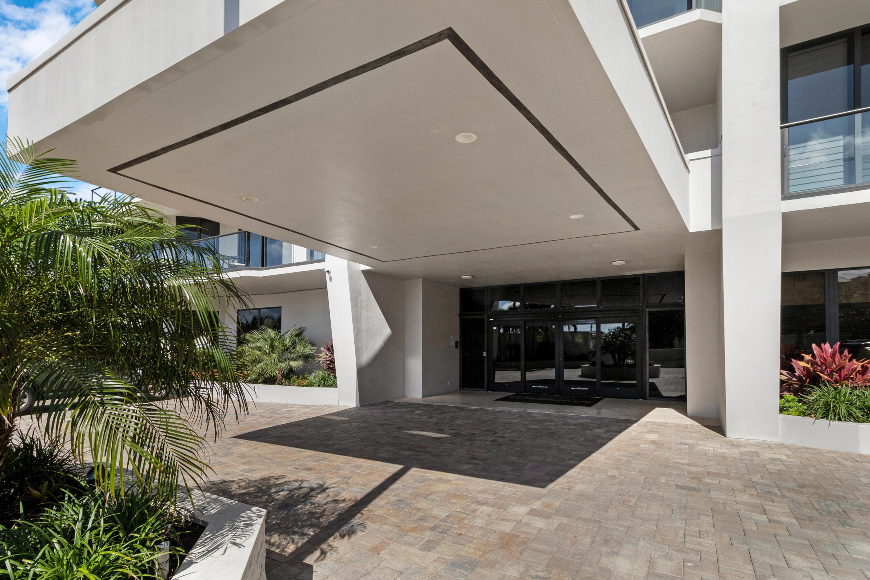 1300 S Ocean Boulevard 705