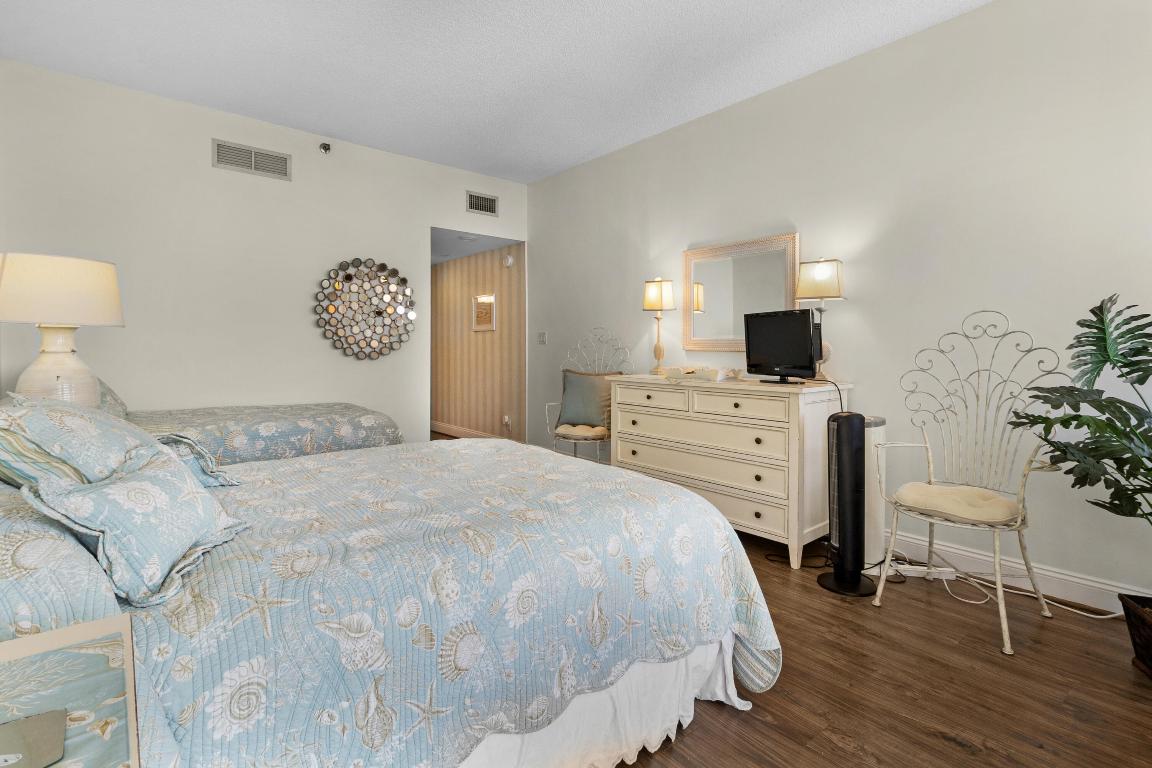 1300 S Ocean Boulevard 705