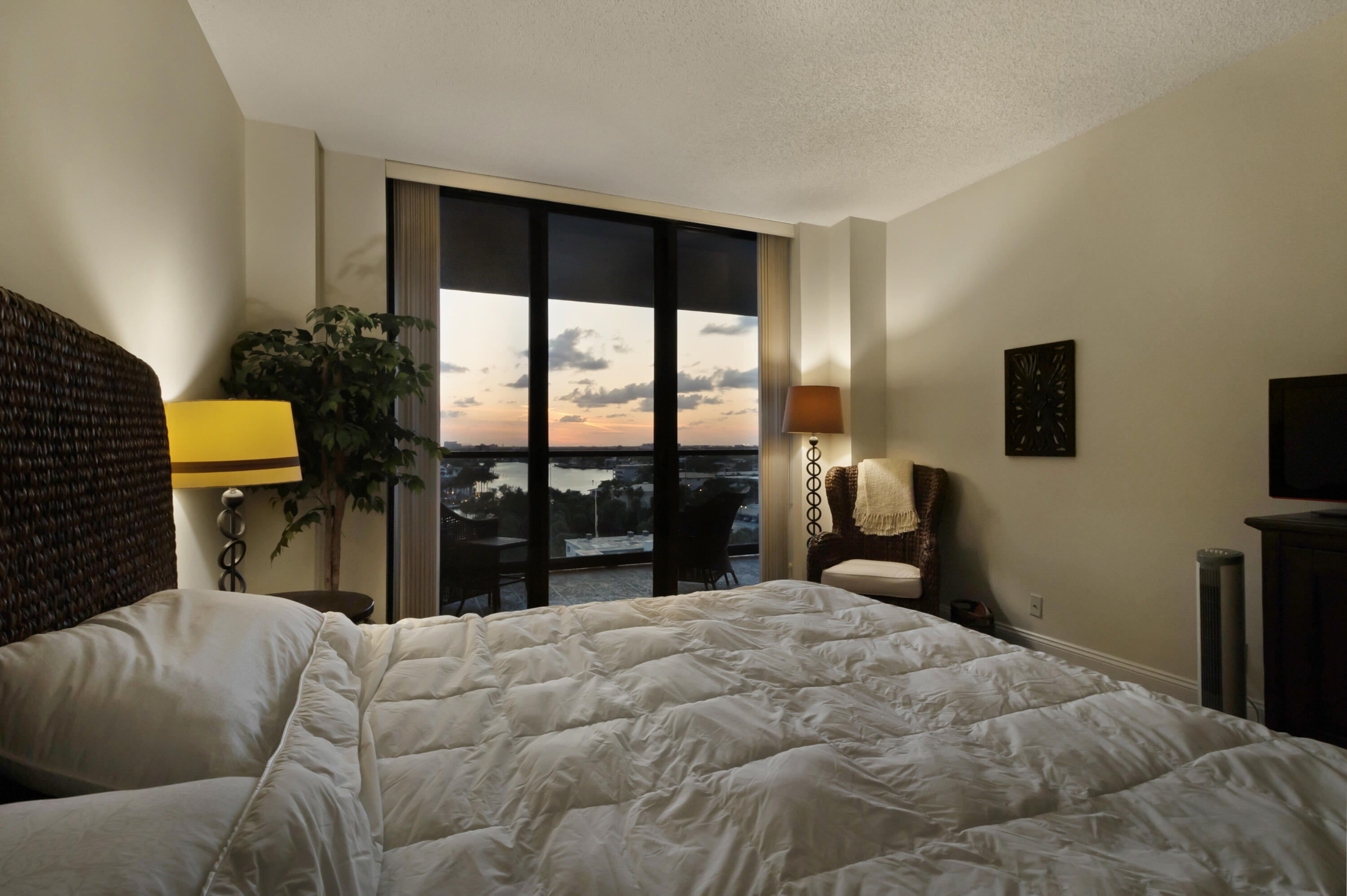 1300 S Ocean Boulevard 705