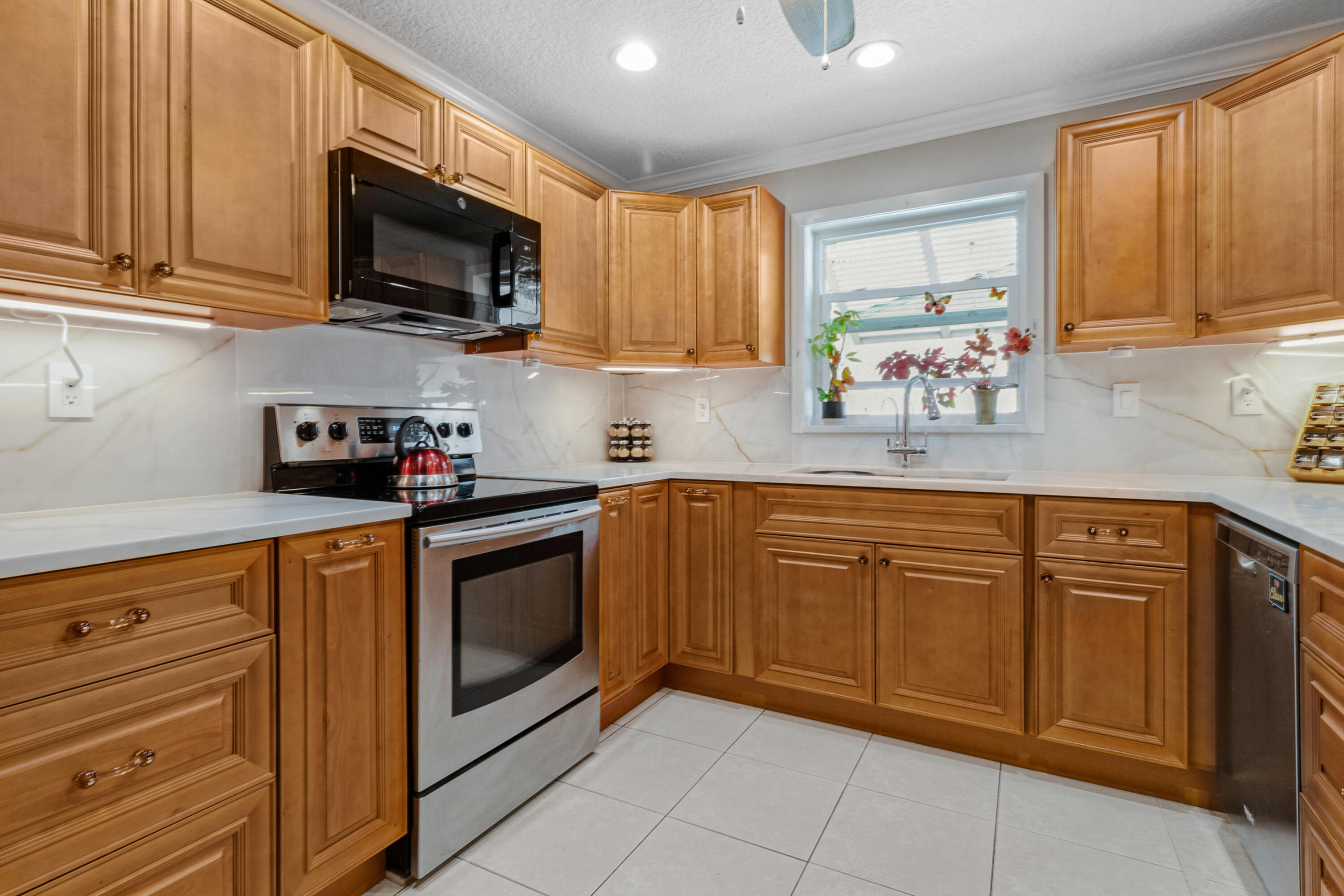 111 SE 14th Place