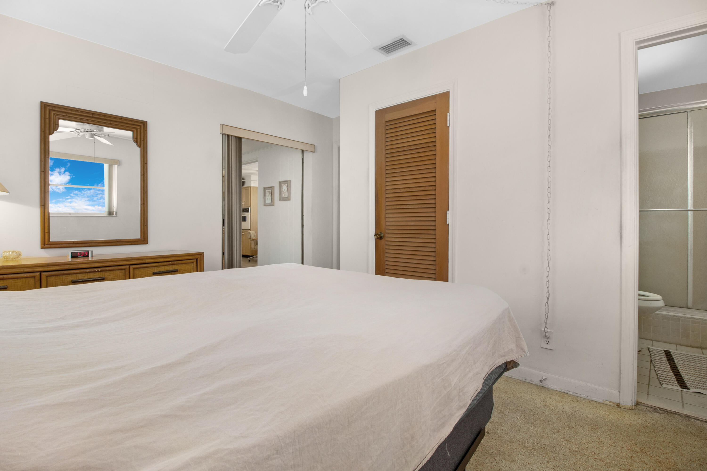 5731 NE 17 Ter Terrace