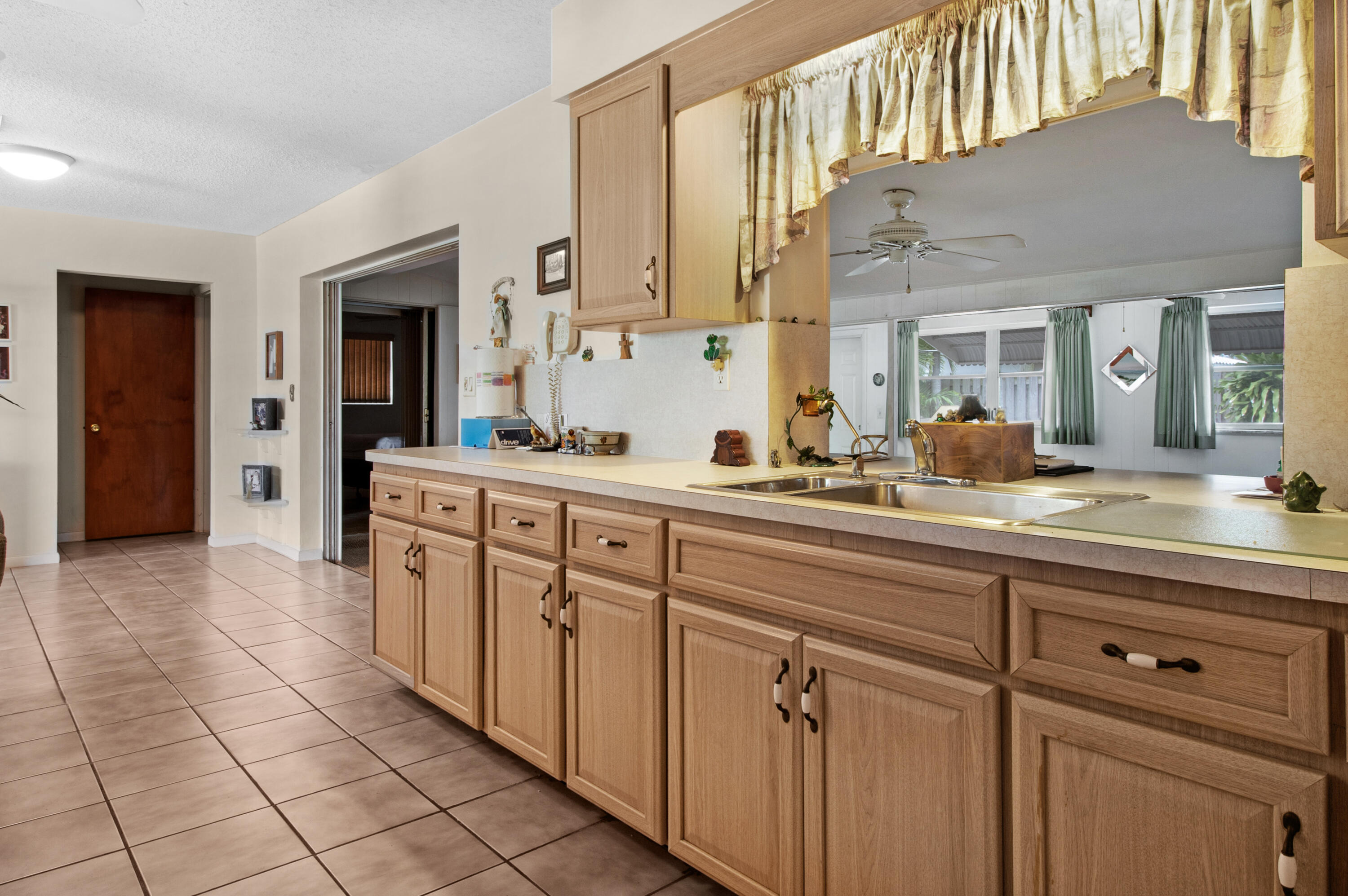 5731 NE 17 Ter Terrace