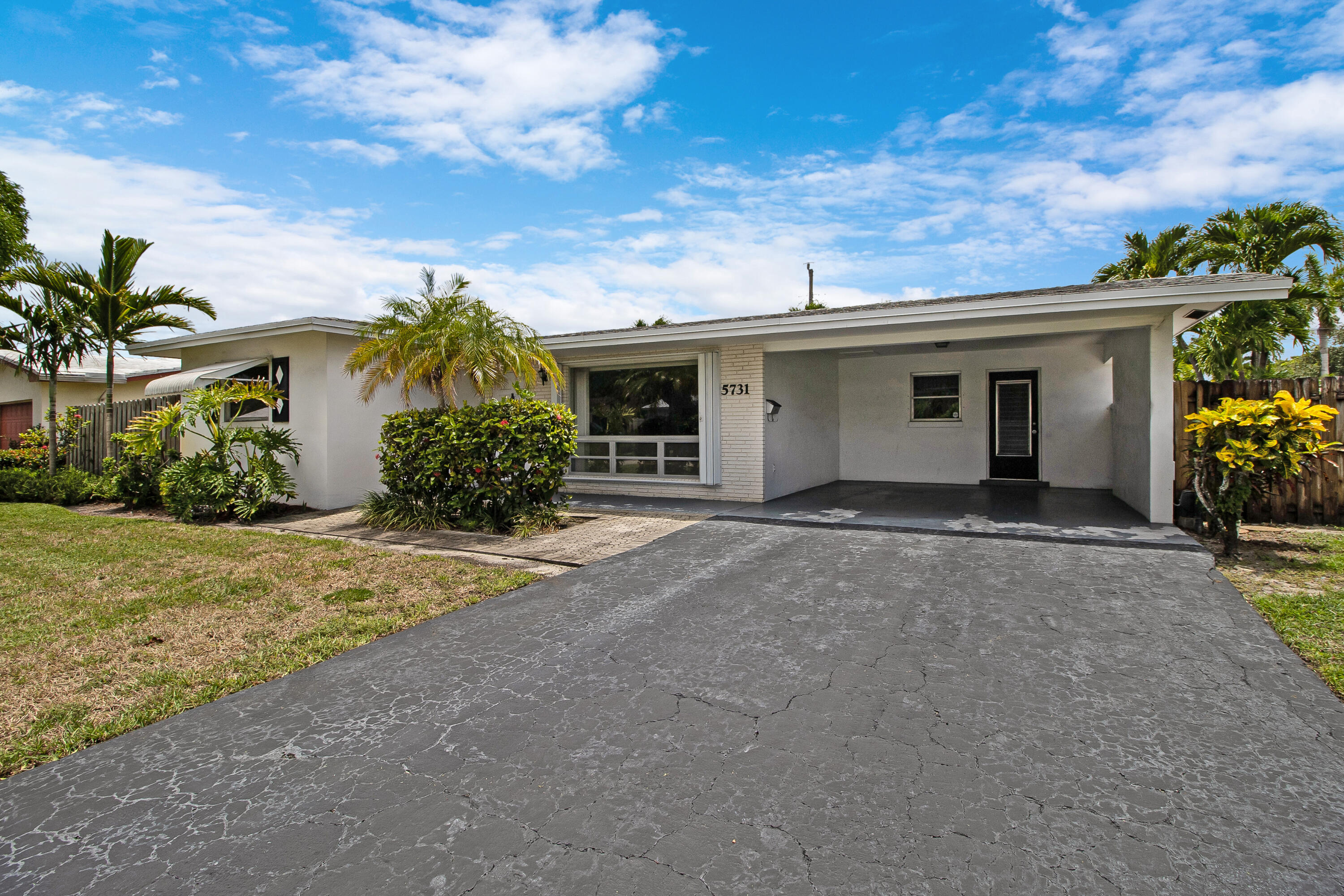 5731 NE 17 Ter Terrace