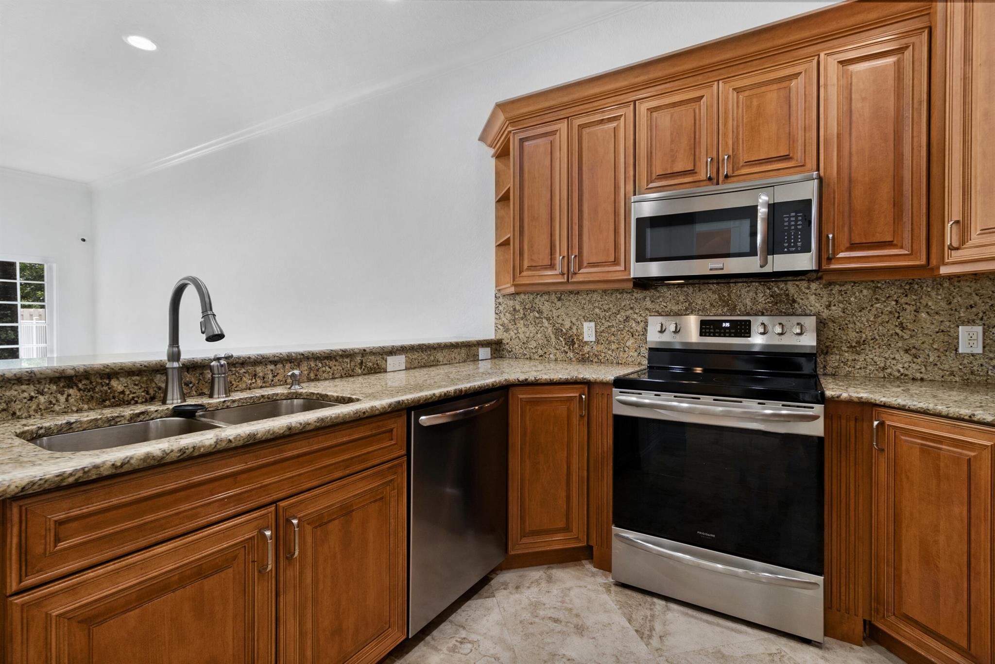 4517 NE 21st Avenue A5