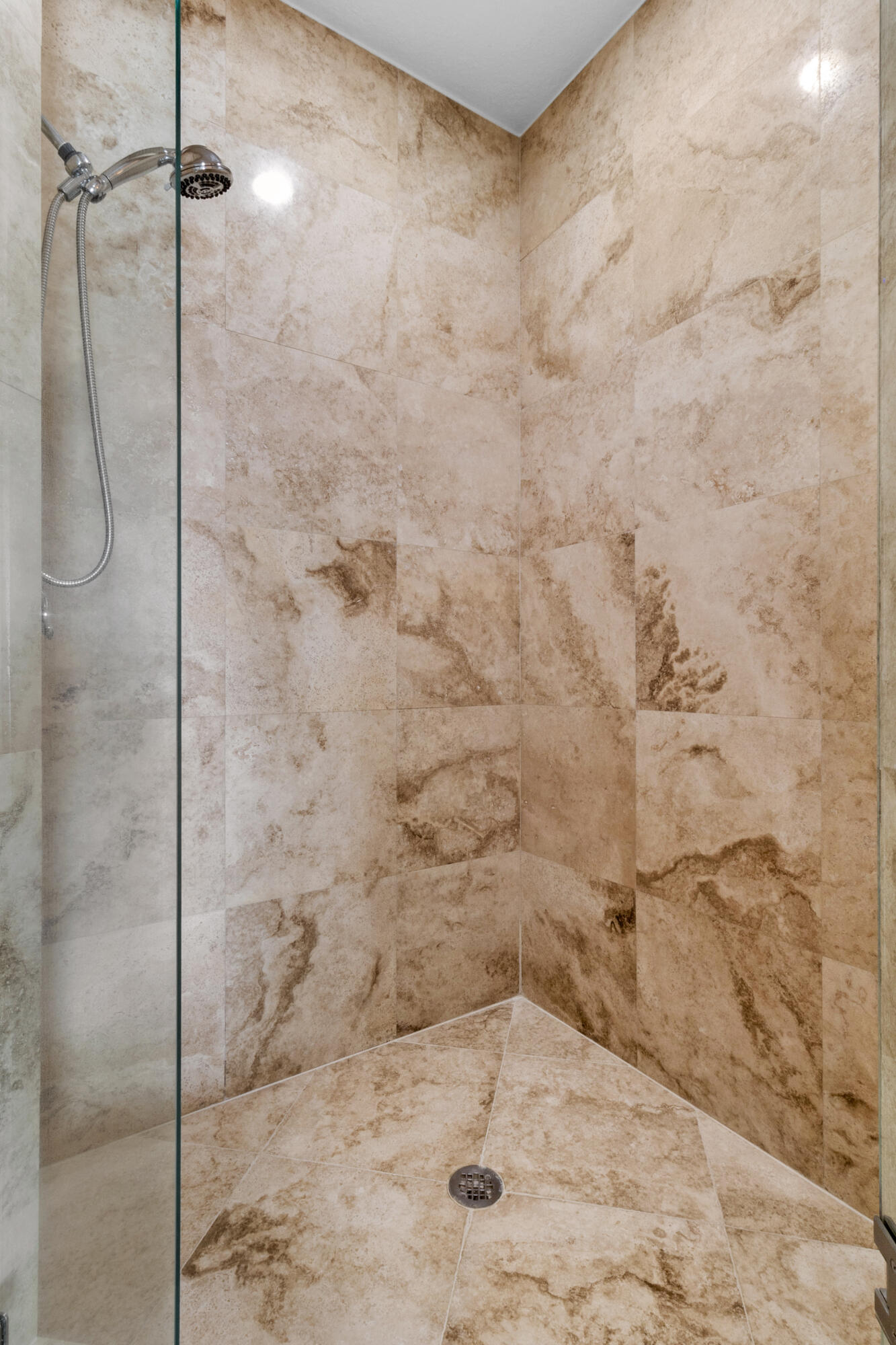 4517 NE 21st Avenue A5