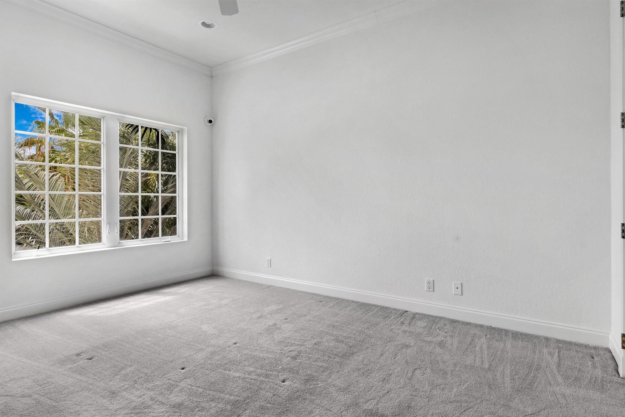 4517 NE 21st Avenue A5