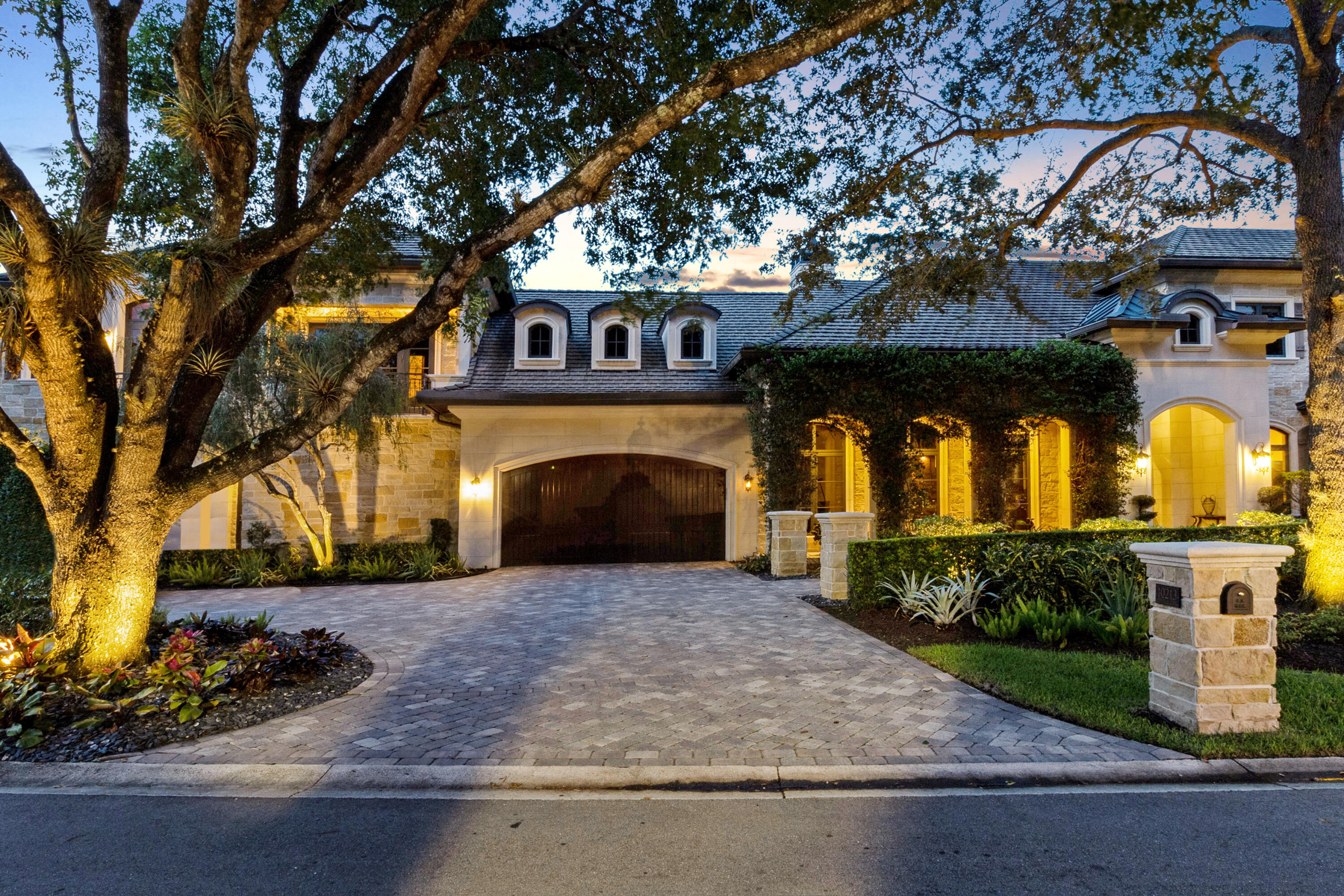 10213 Vestal Court