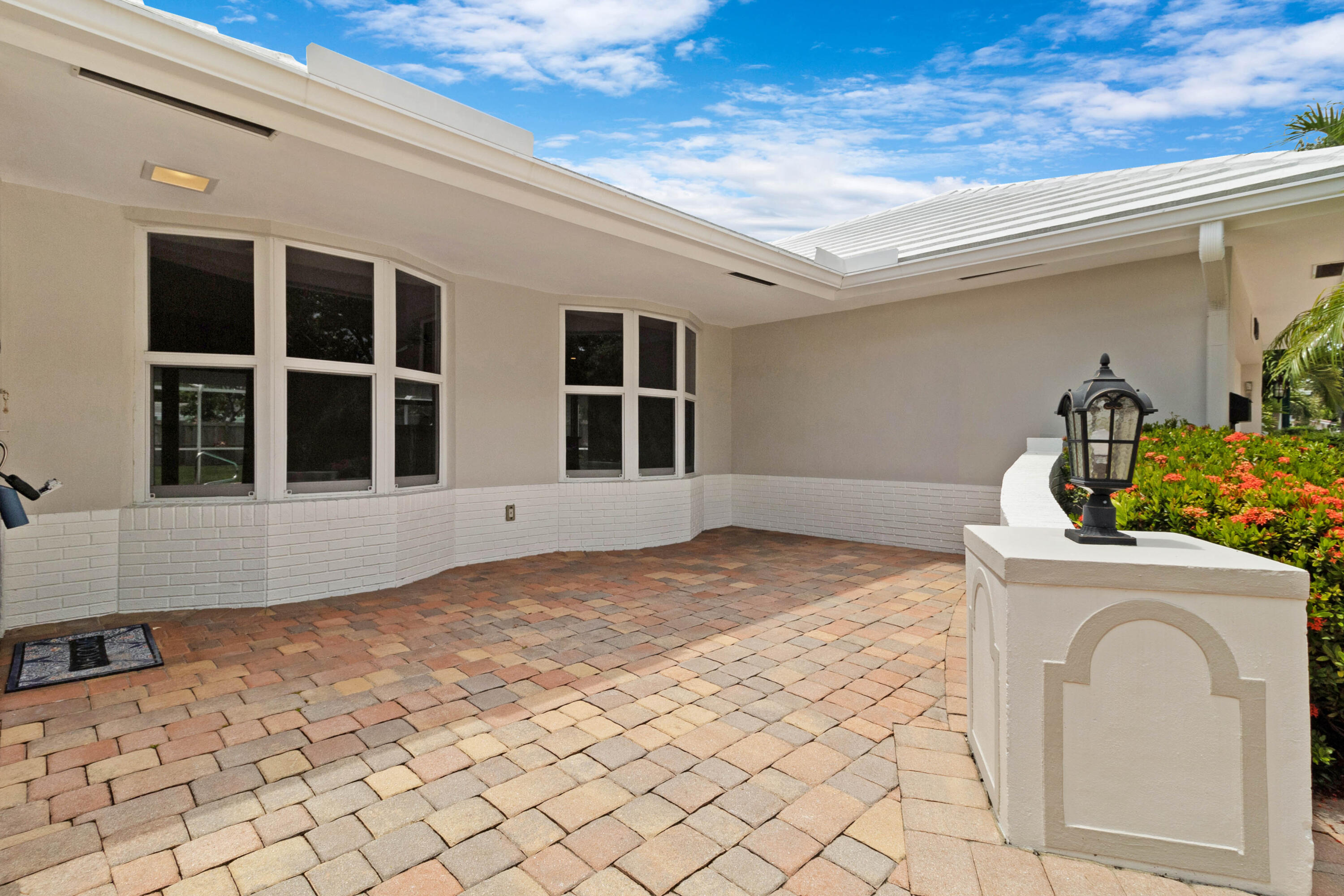 2220 NE 62nd Court