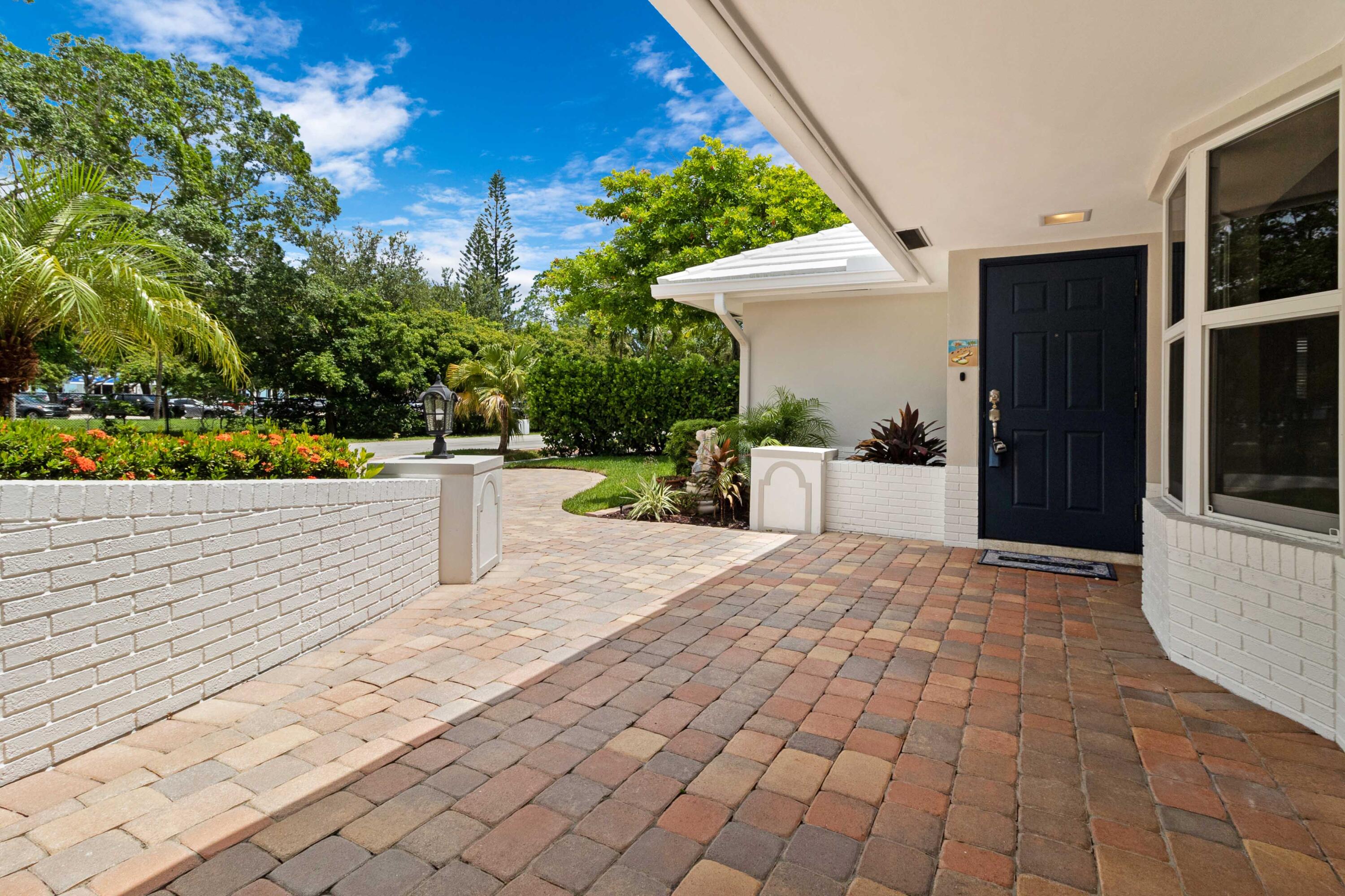 2220 NE 62nd Court