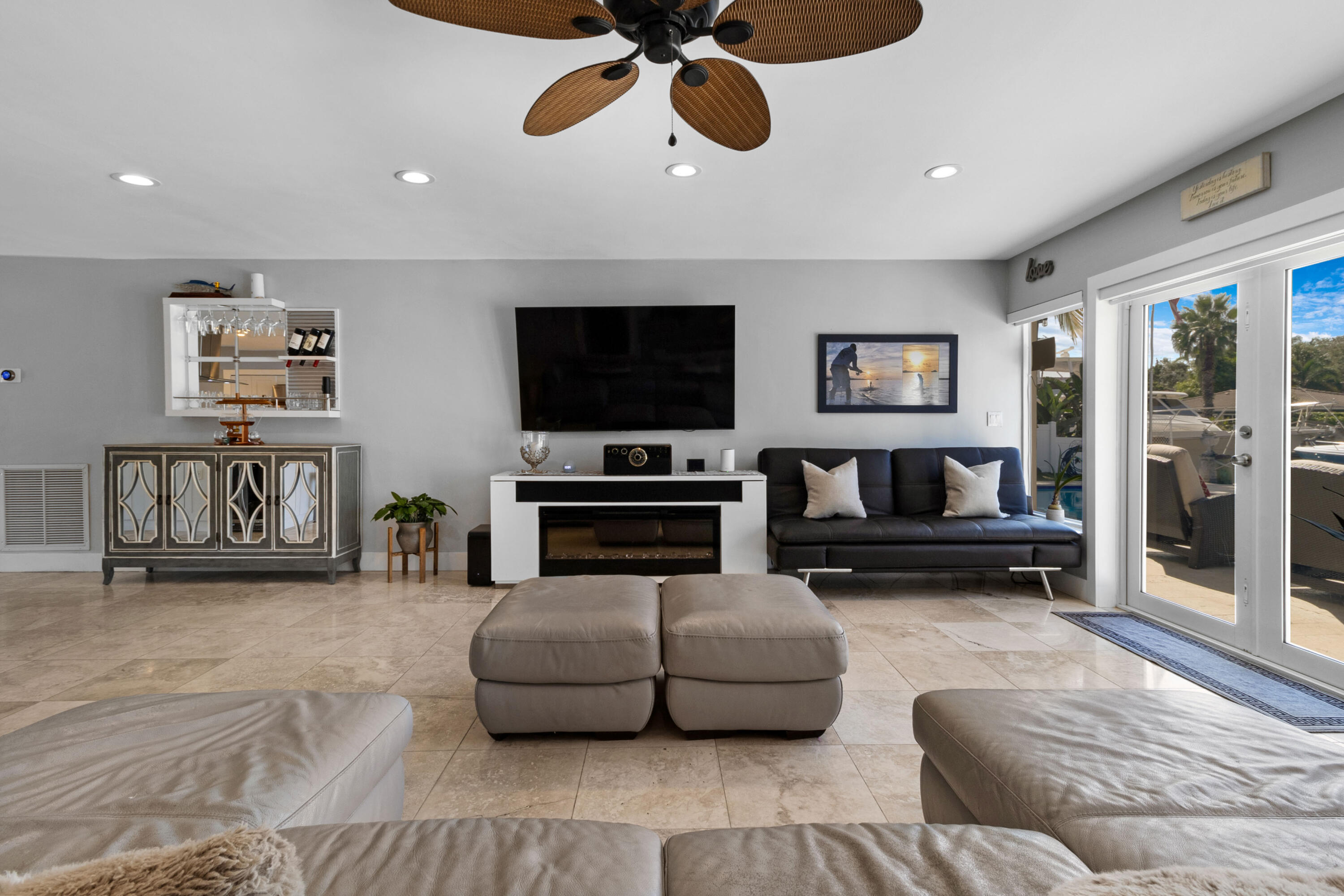 2336 SE 9th Street