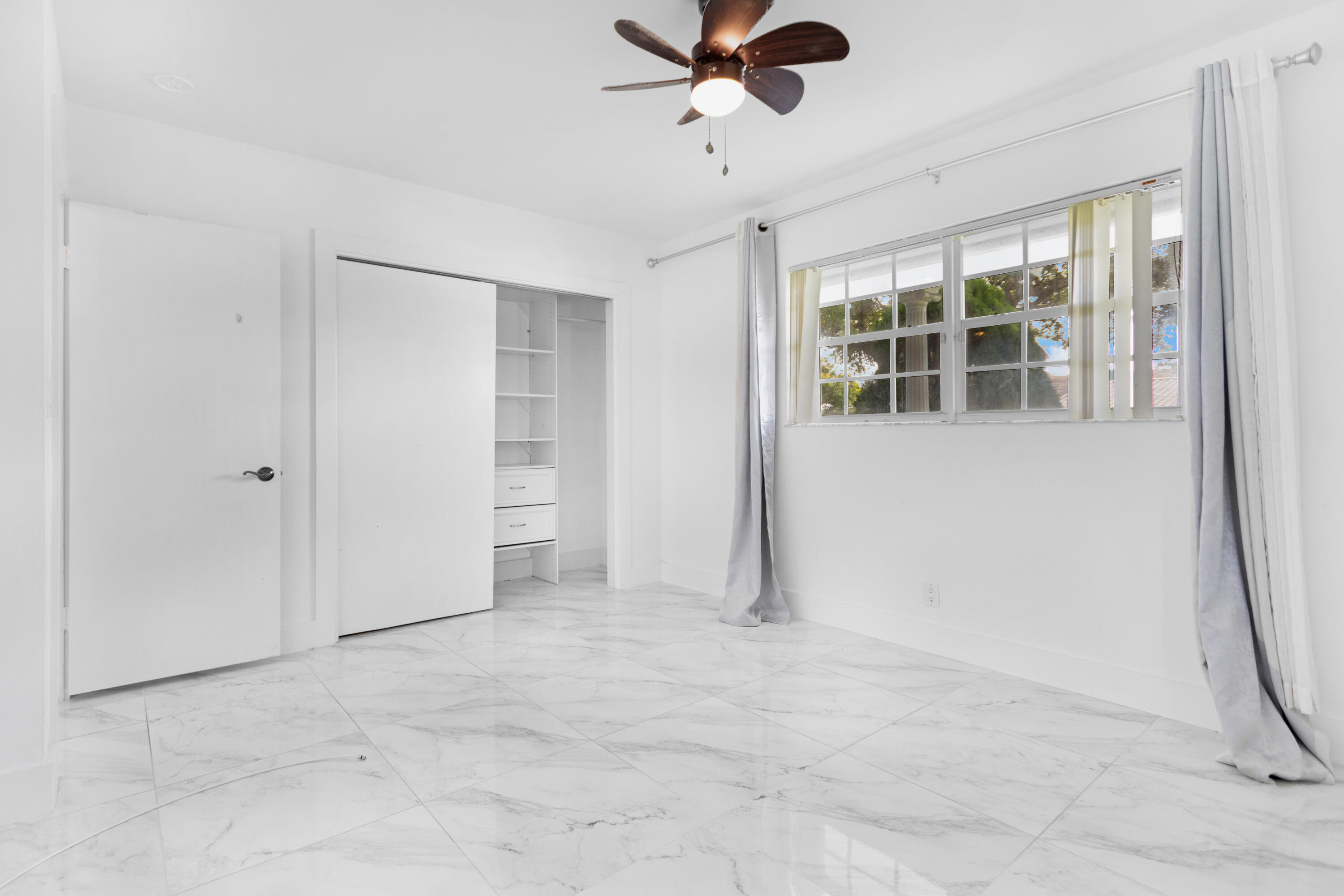 4201 NE 22nd Terrace