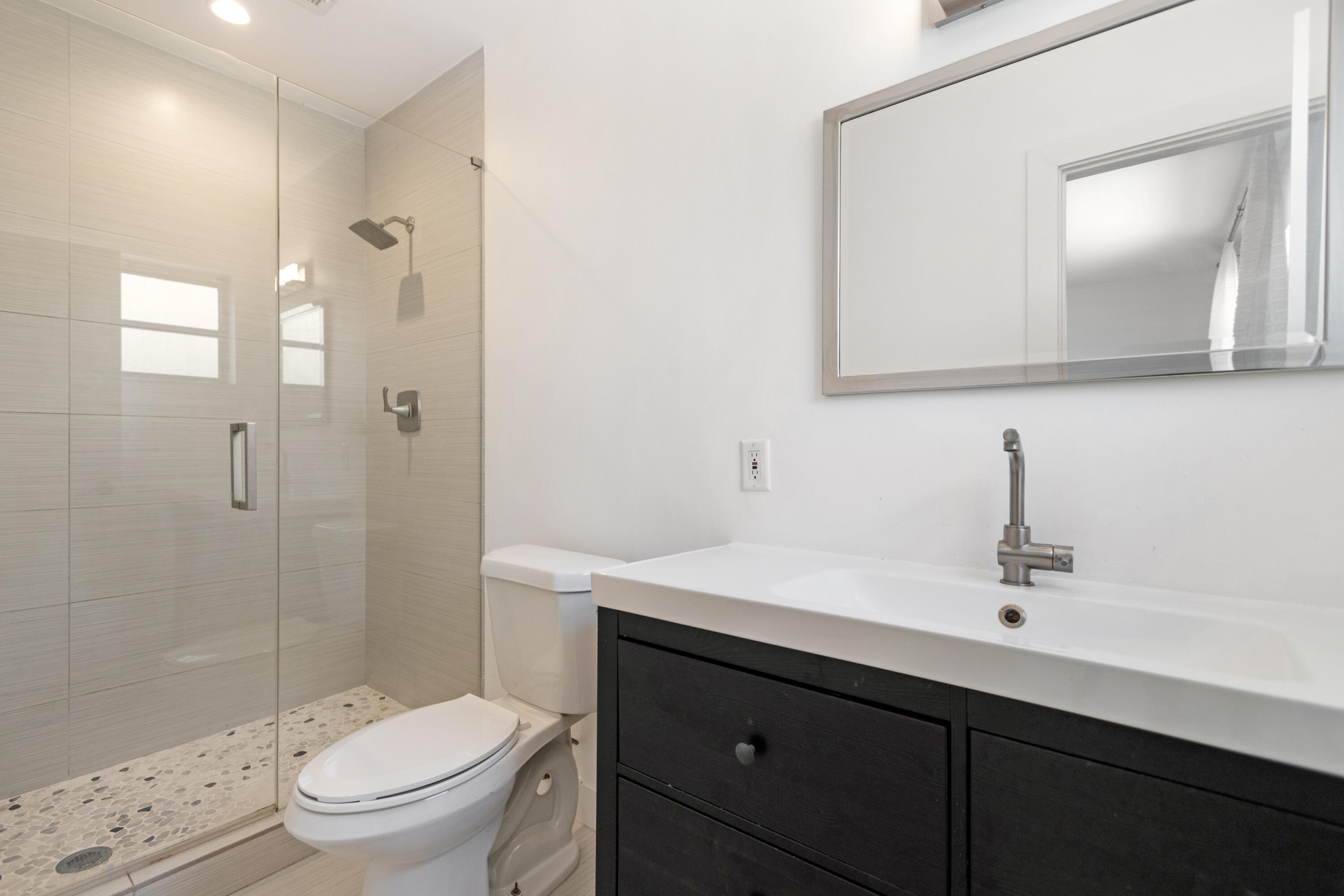 4201 NE 22nd Terrace