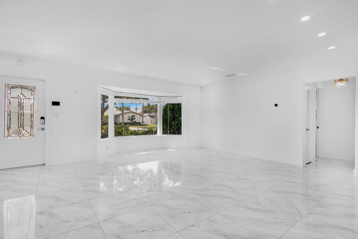 4201 NE 22nd Terrace