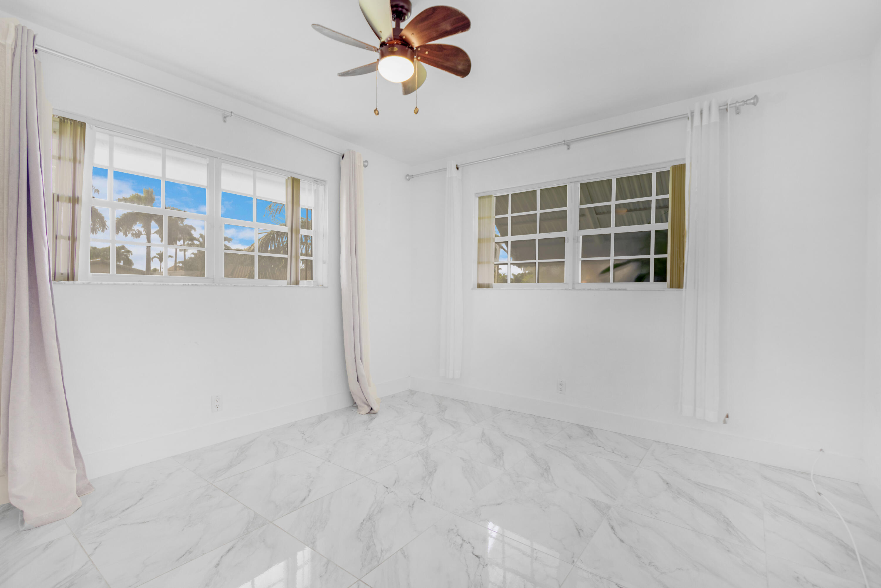 4201 NE 22nd Terrace