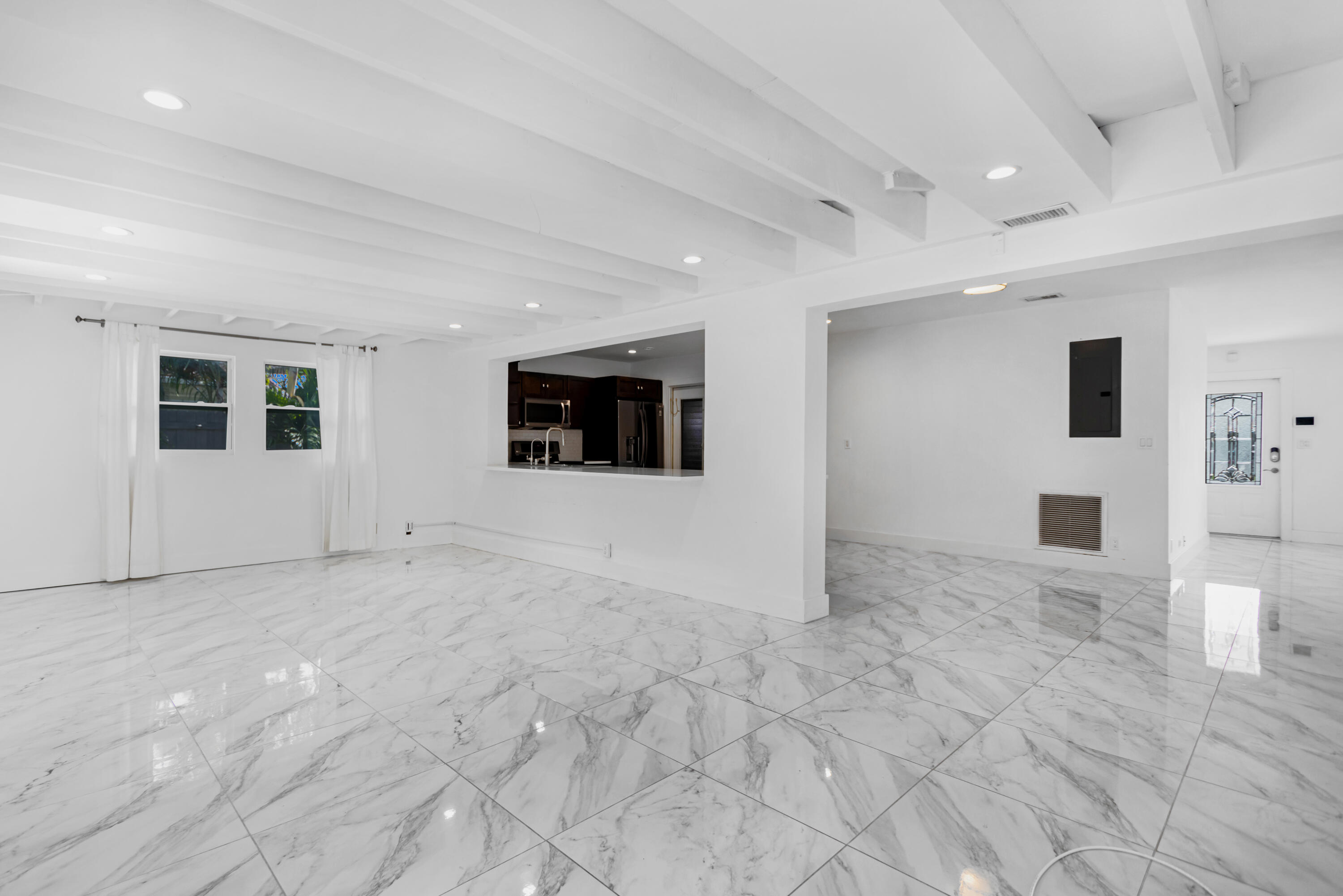 4201 NE 22nd Terrace