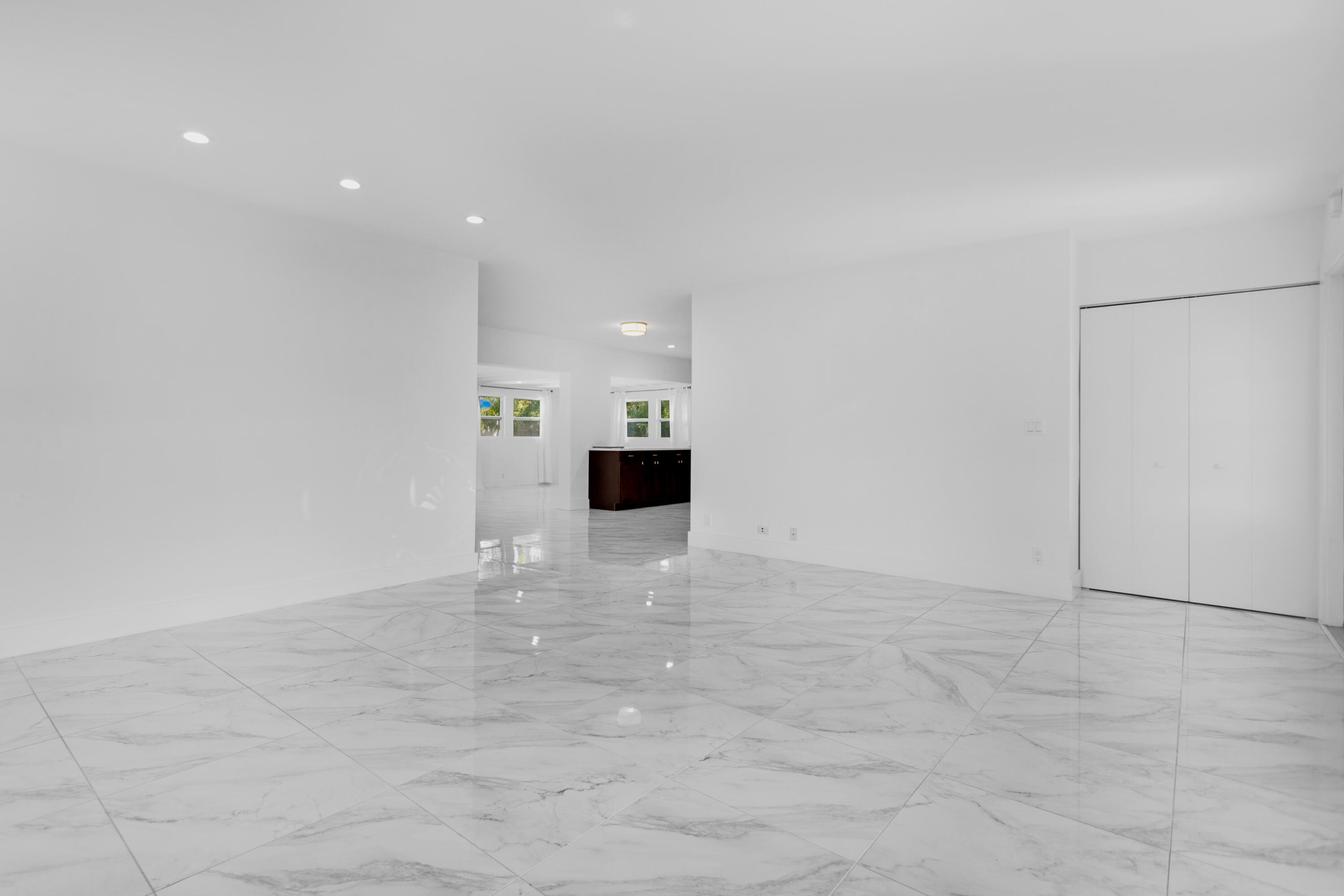 4201 NE 22nd Terrace