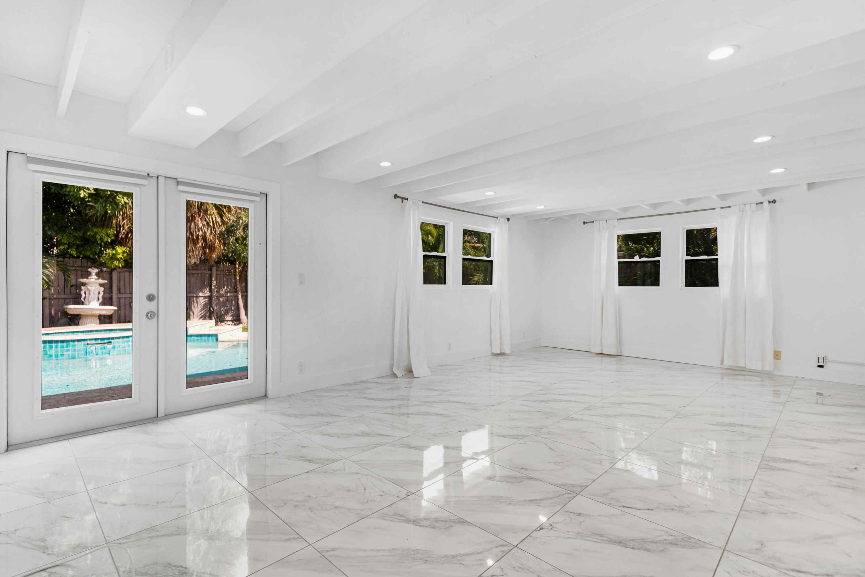 4201 NE 22nd Terrace