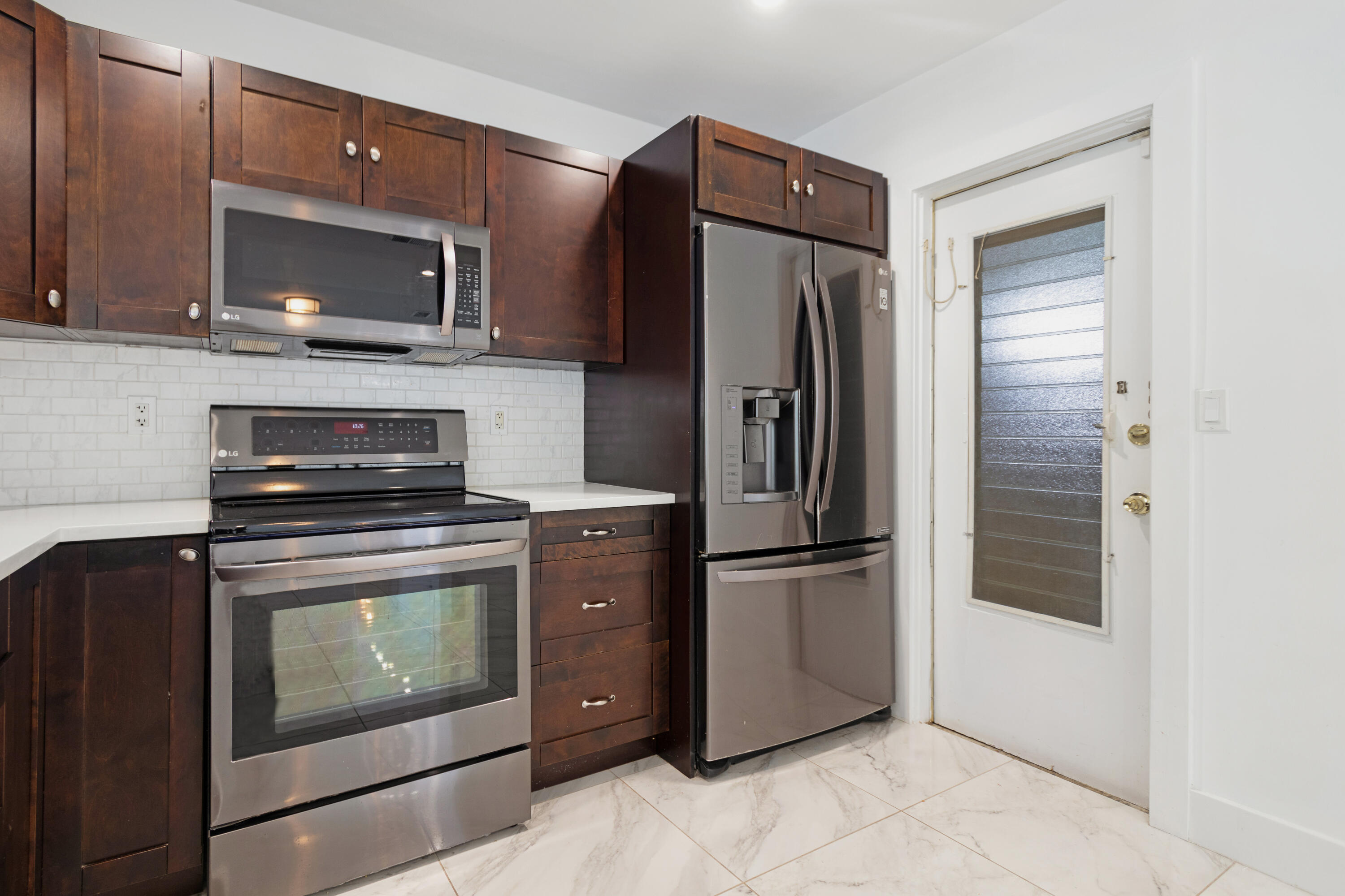 4201 NE 22nd Terrace