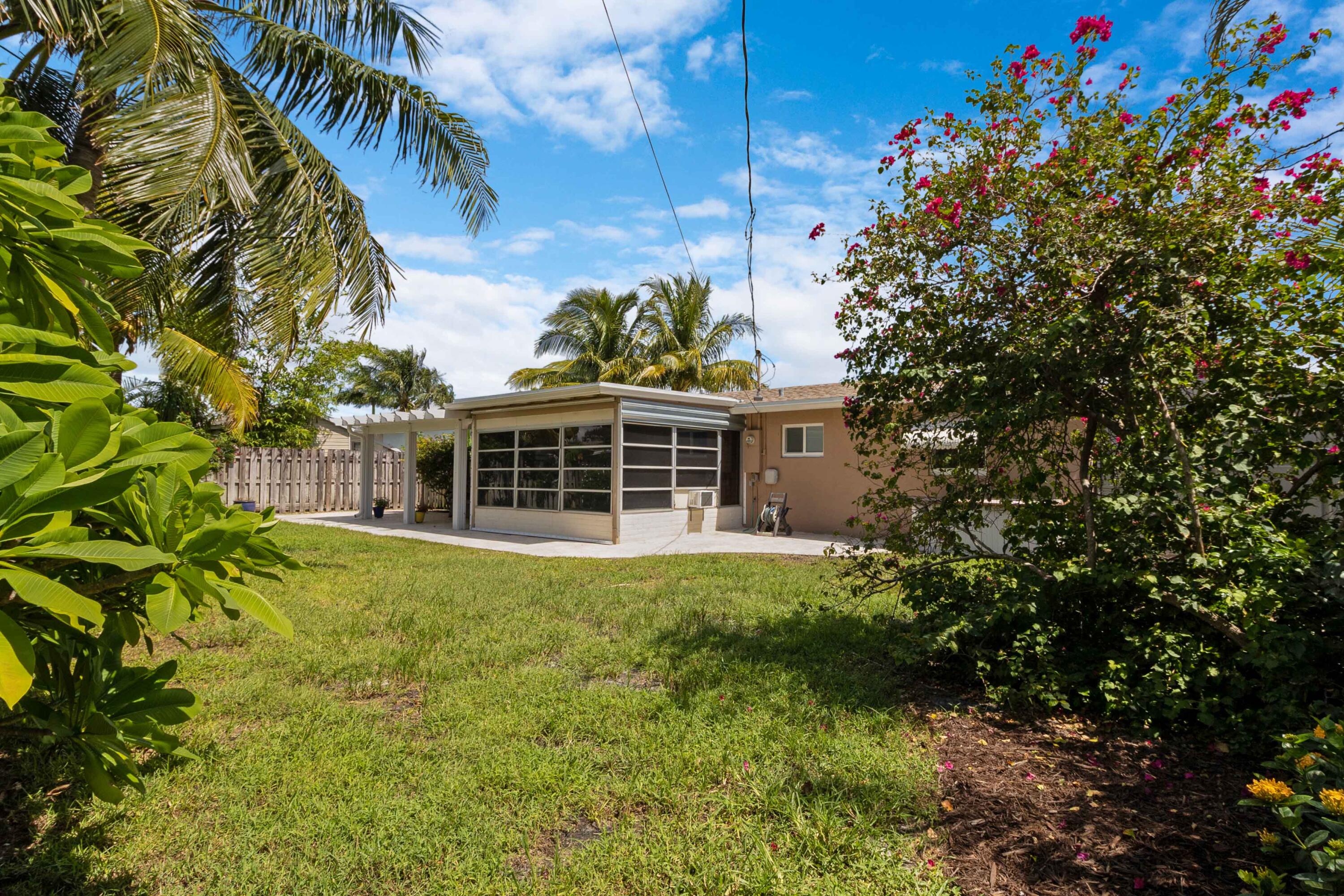 1193 SE 1st Way