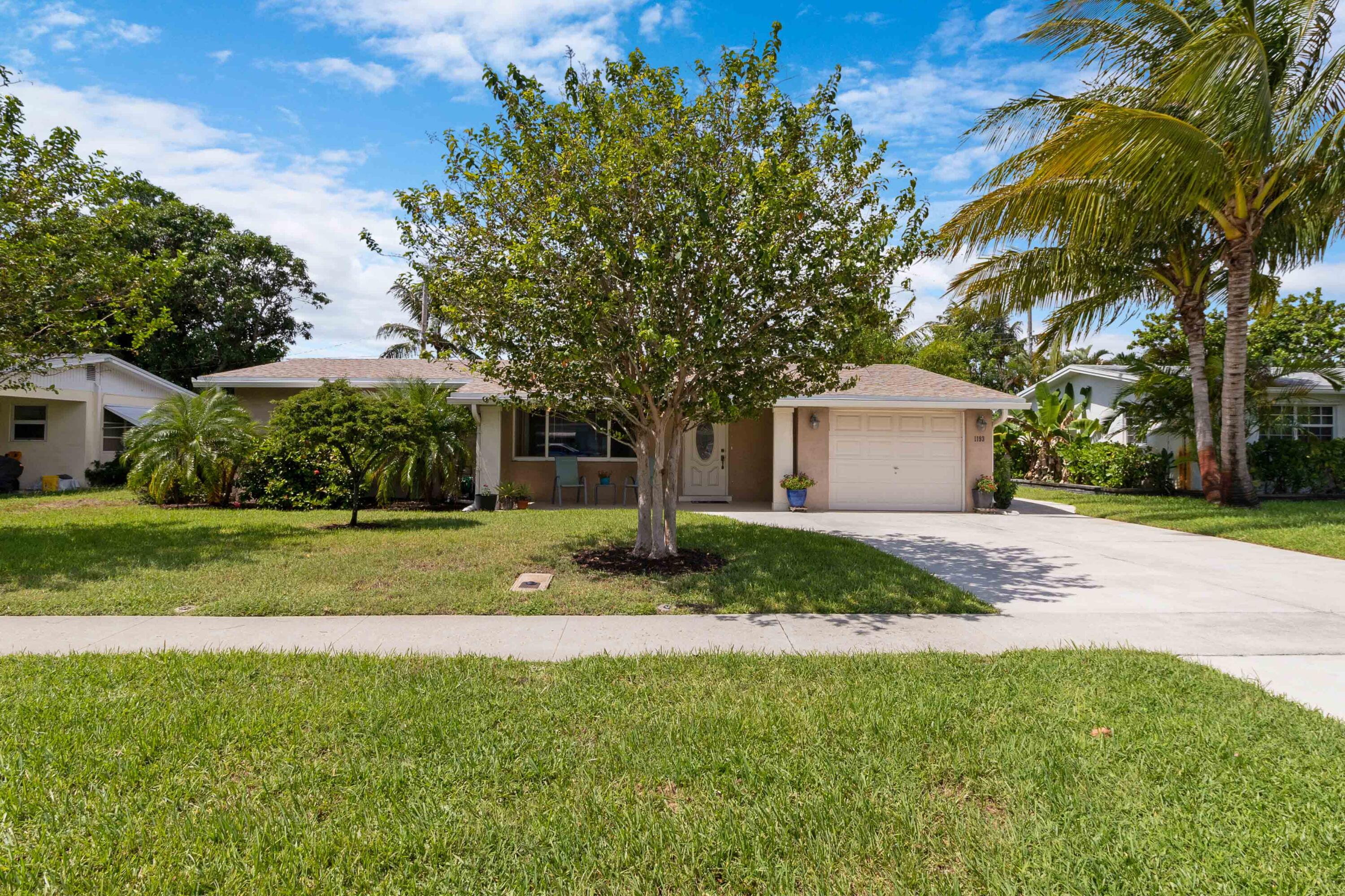 1193 SE 1st Way