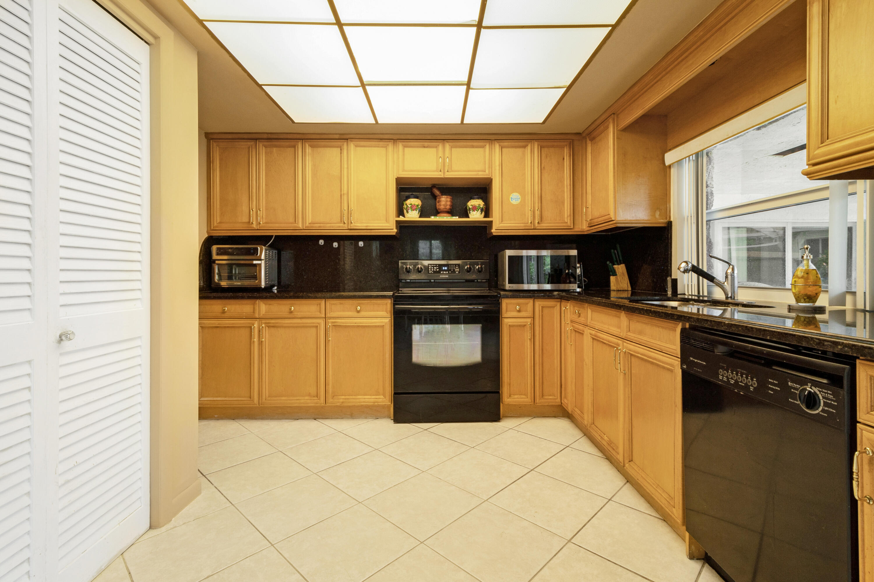 541 SE 17th Avenue