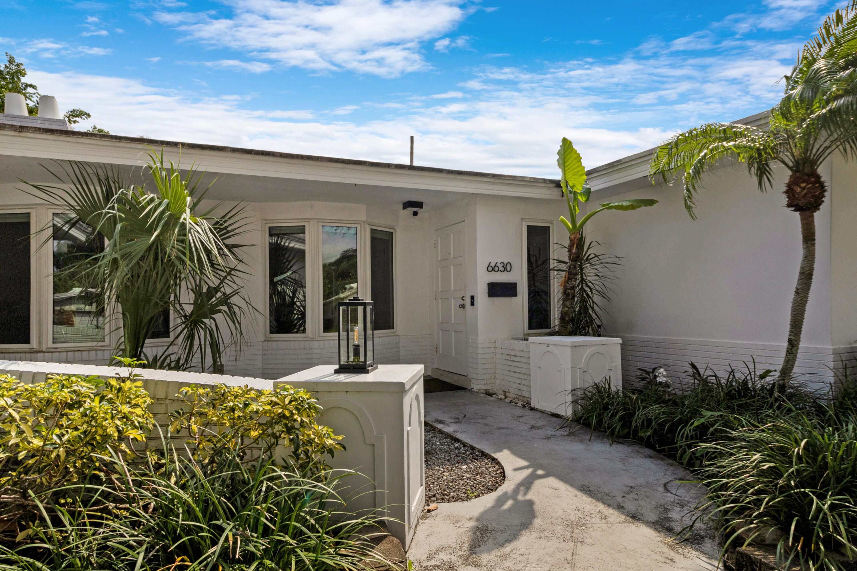 6630 NE 21 Avenue